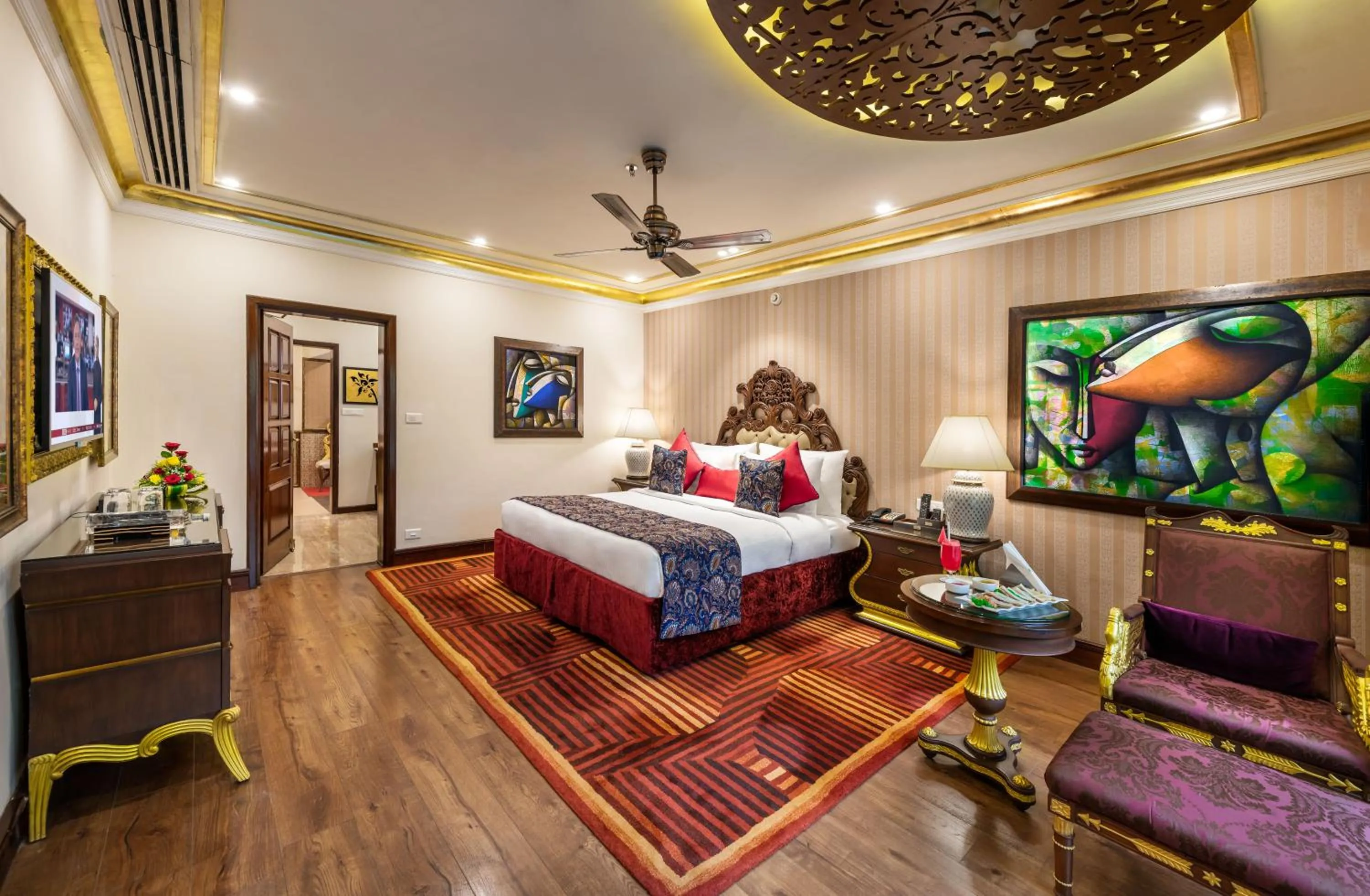 Regent Villa in Mayfair Lagoon