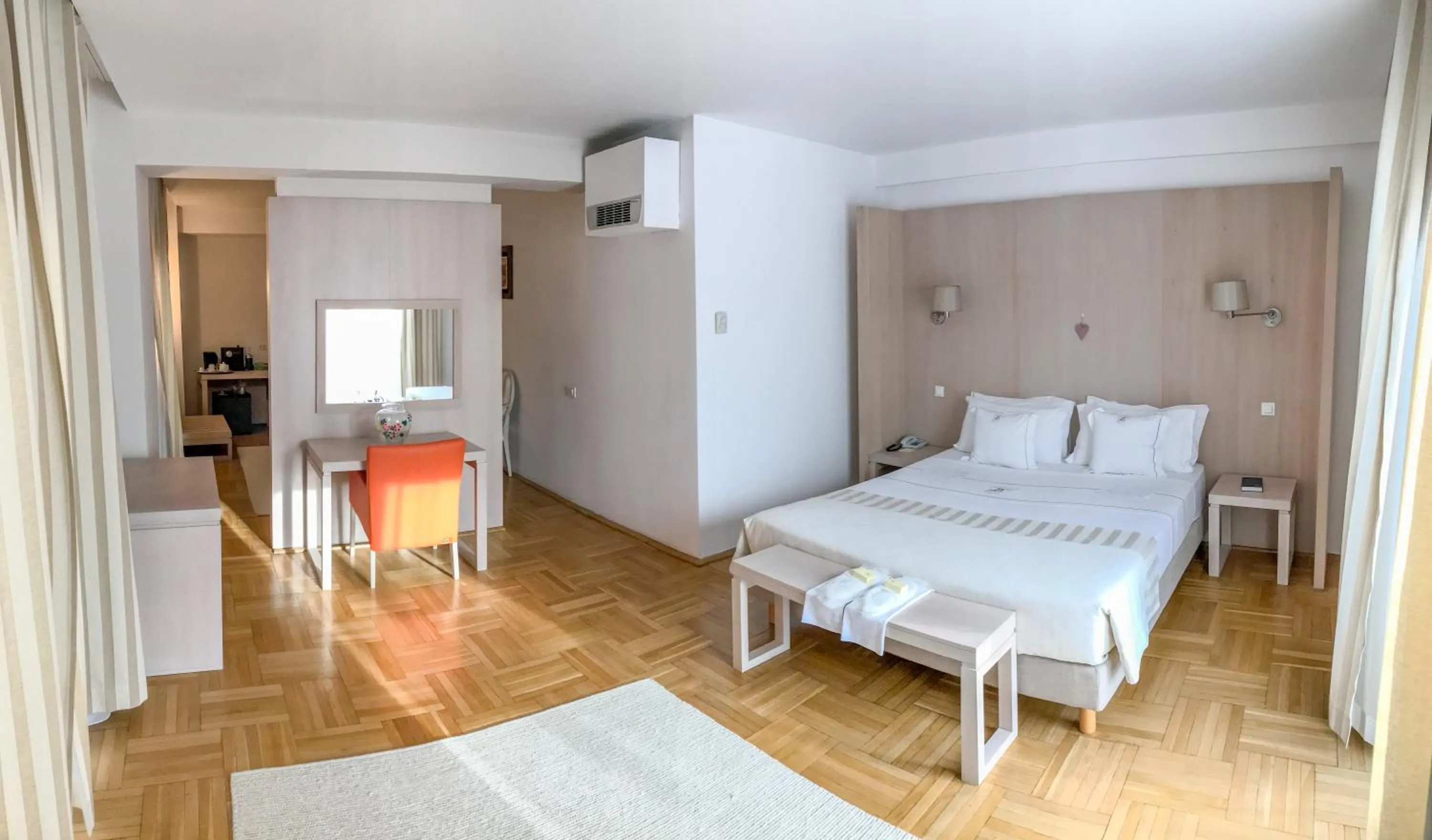 Deluxe Suite - single occupancy in Hotel Satu Mare City