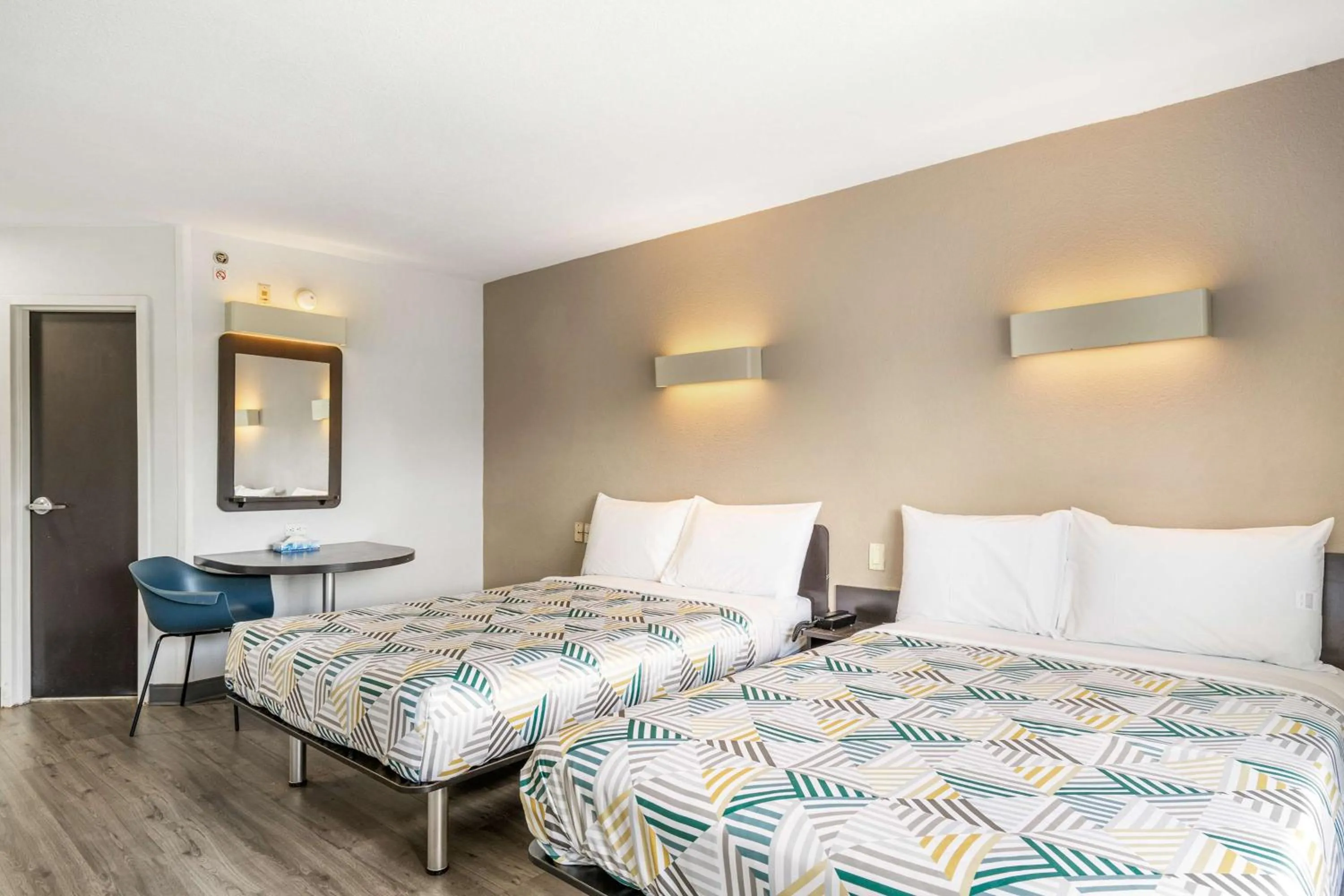 Quadruple Room - single occupancy - Non-Smoking in Motel 6 - Augusta, GA