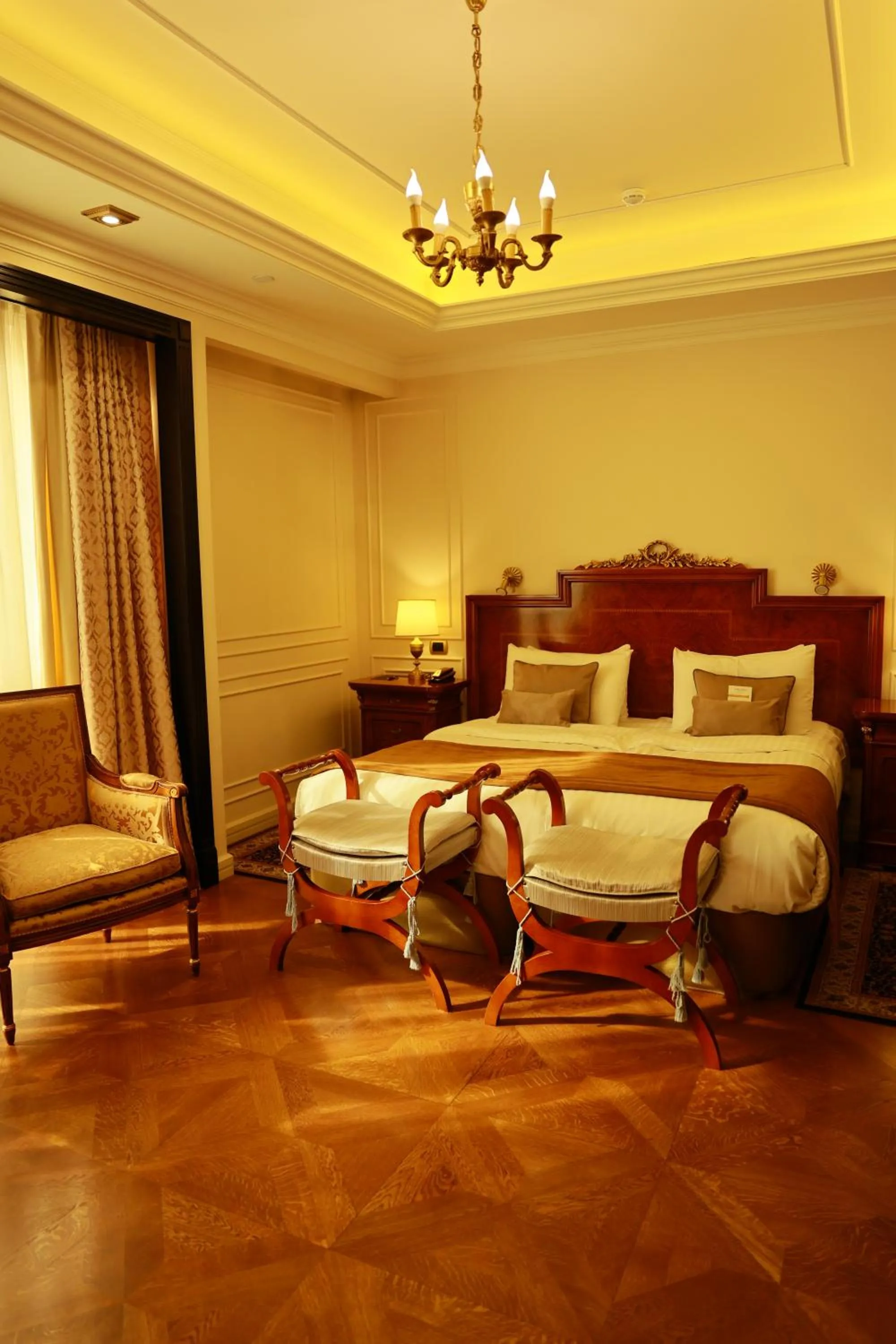 Junior Suite in Golden Palace Hotel Yerevan