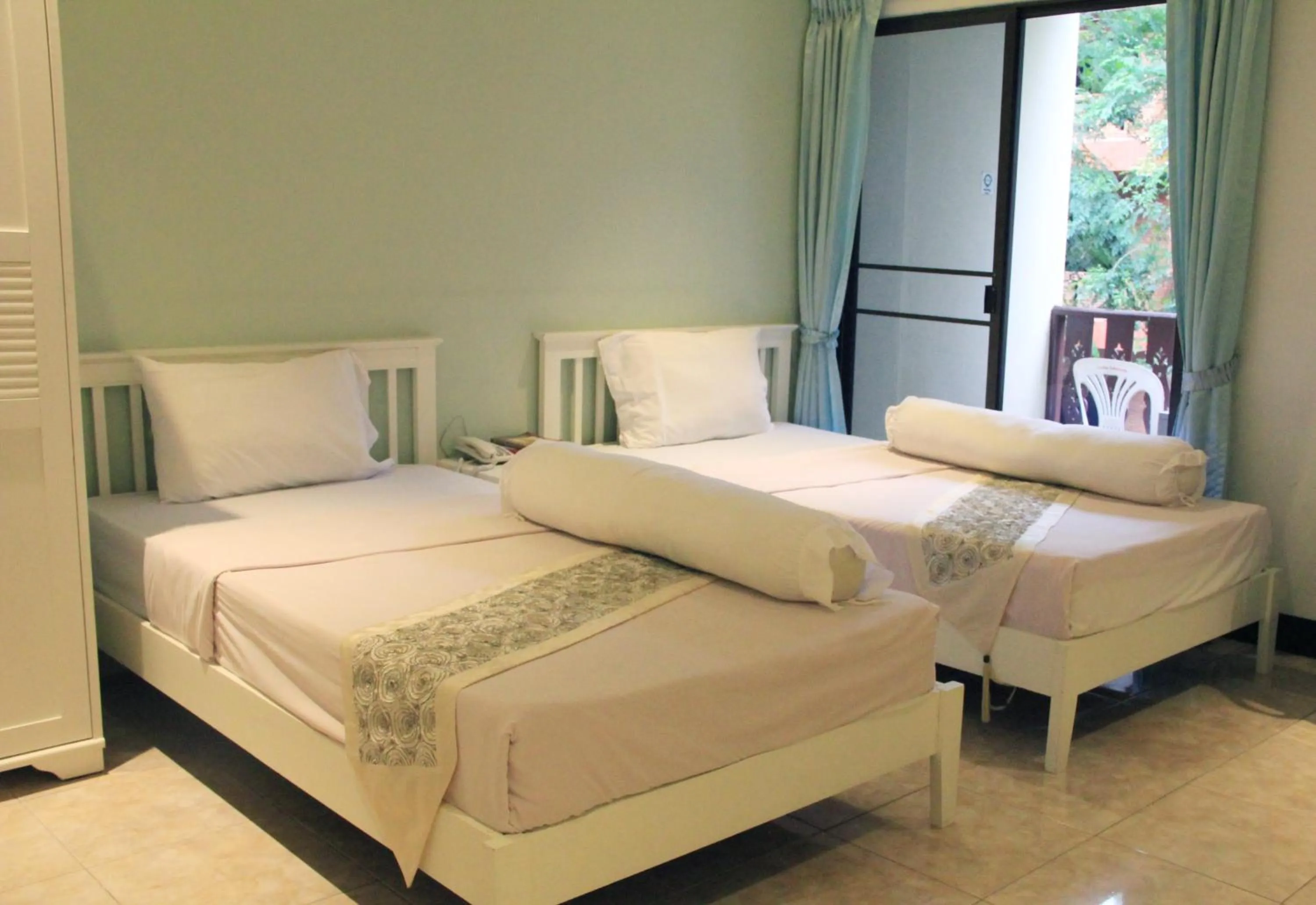 Standard Twin Room in NIM SEE SENG Hotel