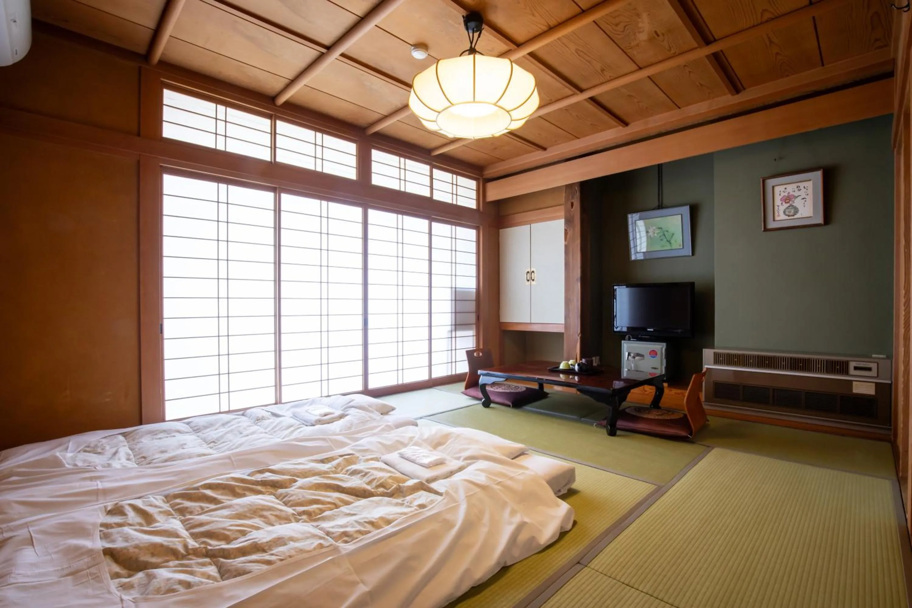 Japanese-Style Room (10Tatami) - 2nd Floor in Shimaya