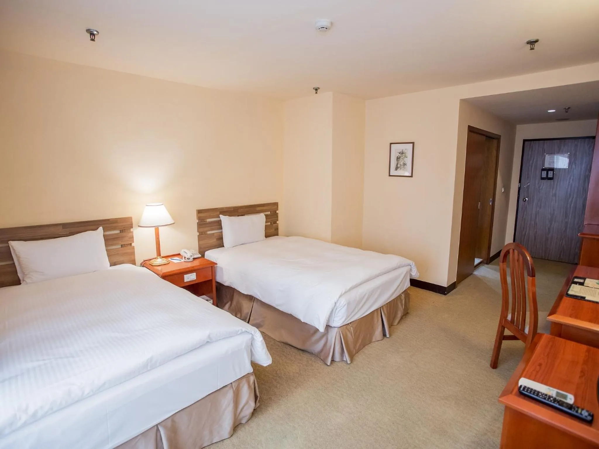 Standard Twin Room in Jiuwu Hotel