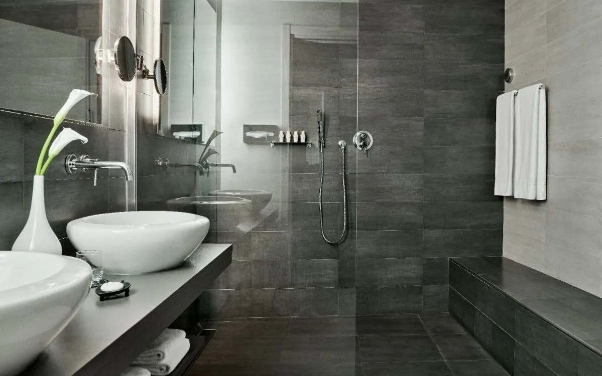  Deluxe room with Sea View and Spa Access in Capovaticano Resort Thalasso Spa