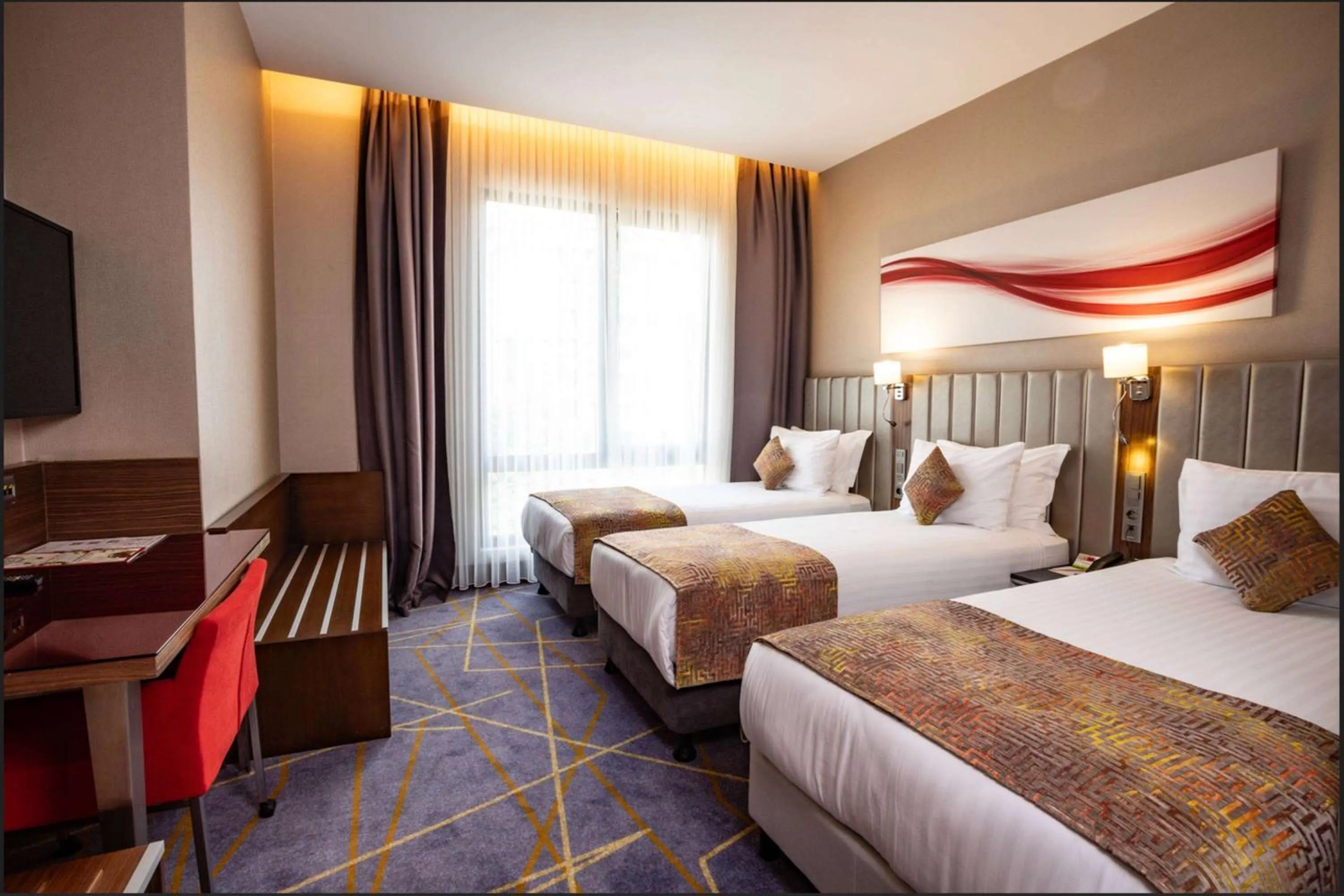 Twin Room - Smoking in Ramada by Wyndham Istanbul Alibeykoy