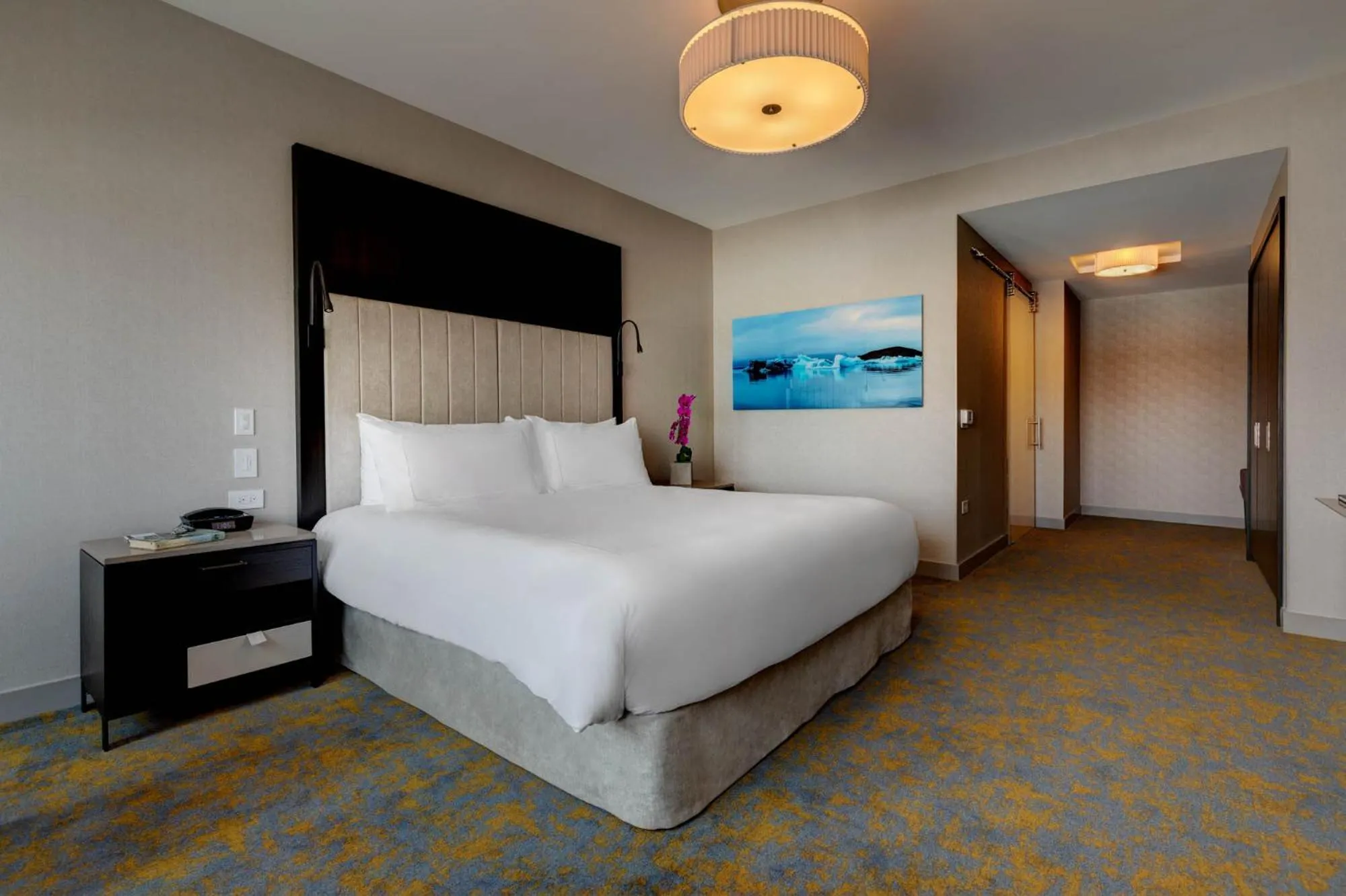 King Room with Lake View in Hotel X Toronto, a Destination by Hyatt Hotel