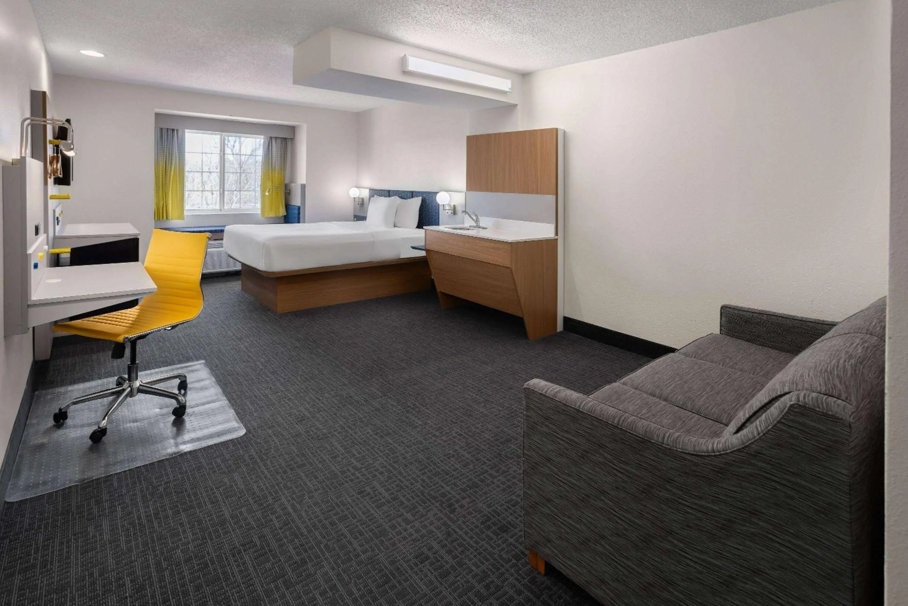 Queen Suite - Non-Smoking in Microtel Inn and Suites Dover