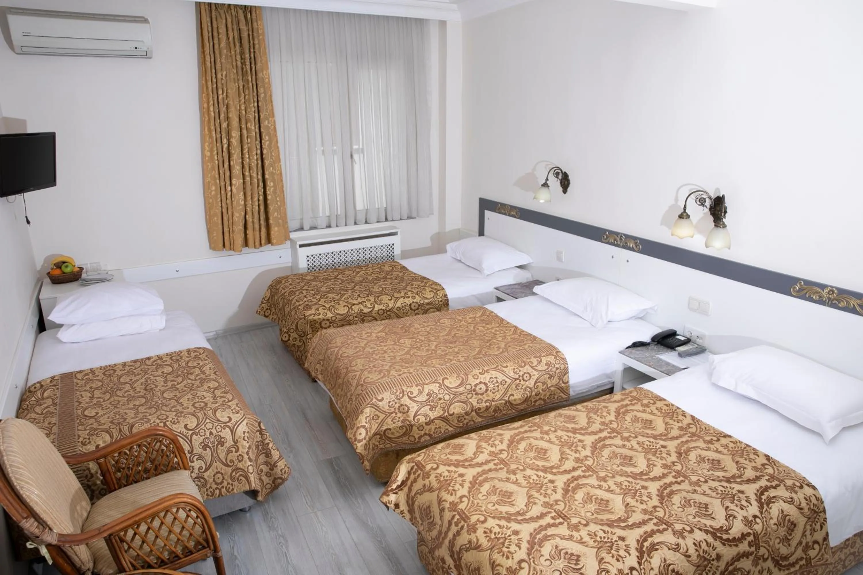 Economy Triple Room in Hali Hotel