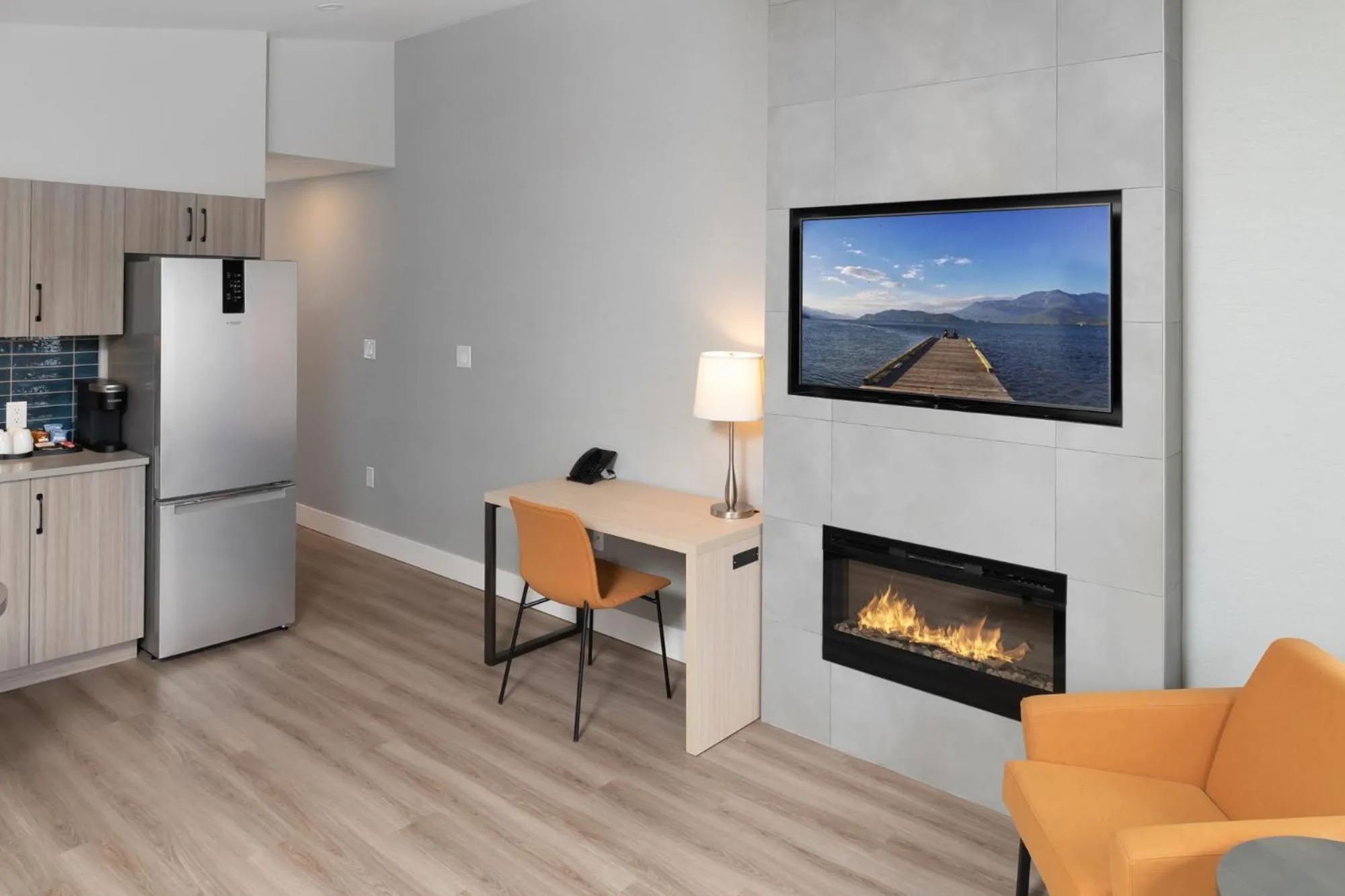 Junior Suite with Mountain View in Harrison Beach Hotel