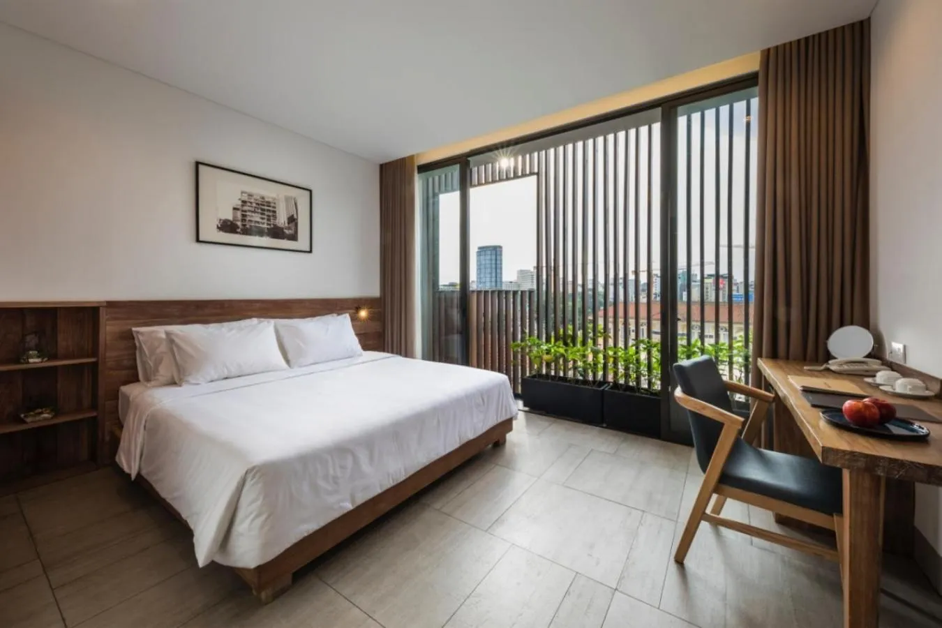 Deluxe Double Room with Balcony in Triple E Hotel Fine Art Museum