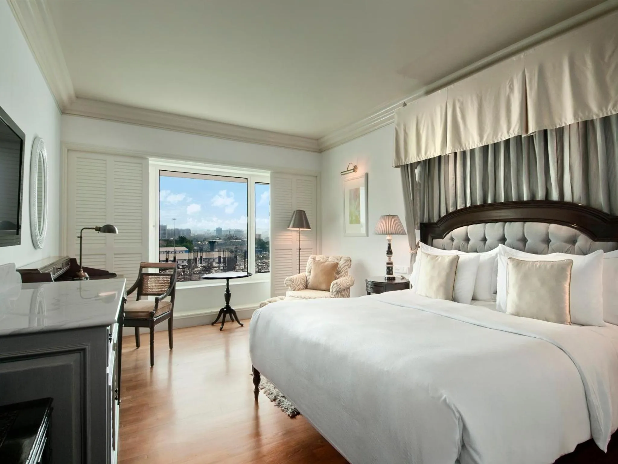 King Room in Hilton Mumbai International Airport Hotel