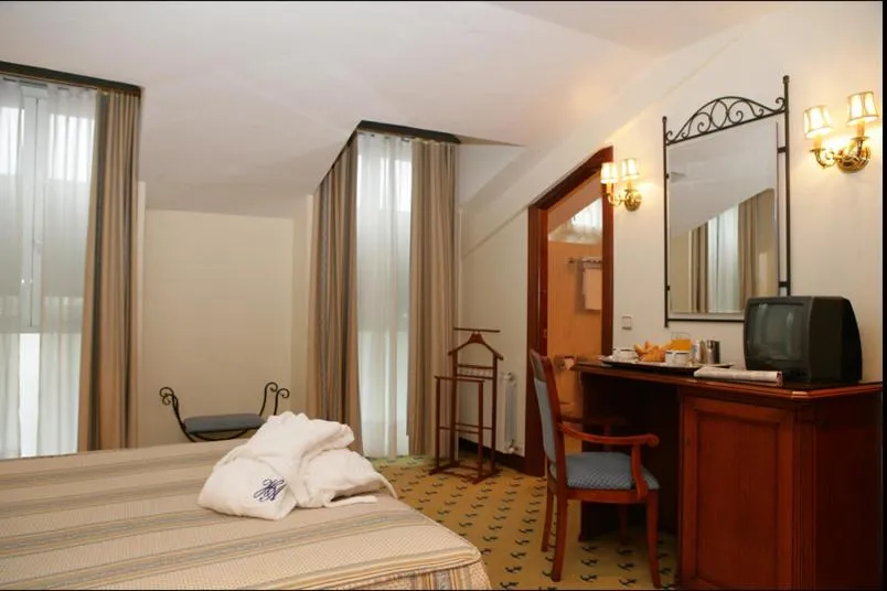 Double or Twin Room with Garden View in El Ancla