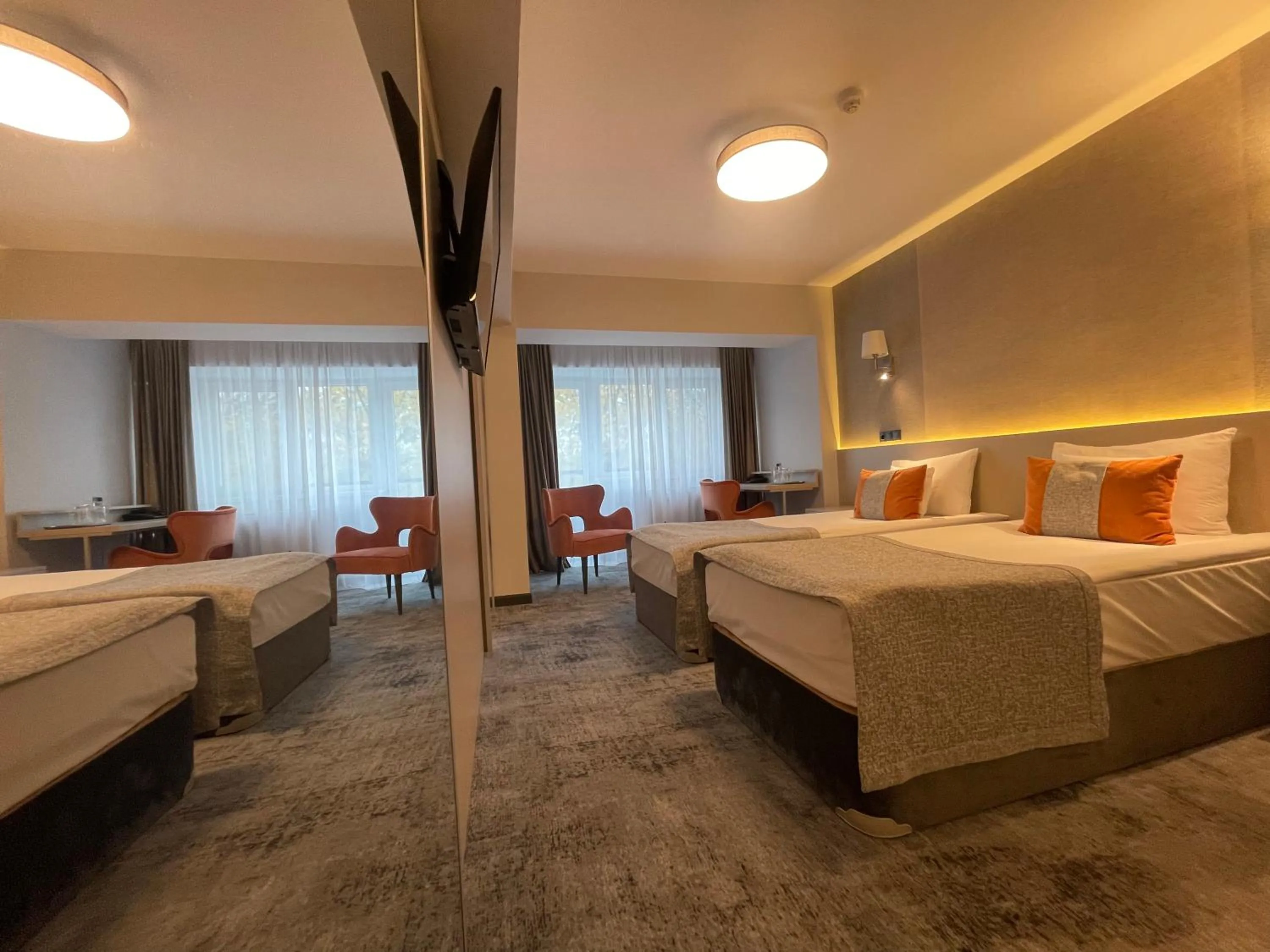 Twin Room - single occupancy in Hotel Univers