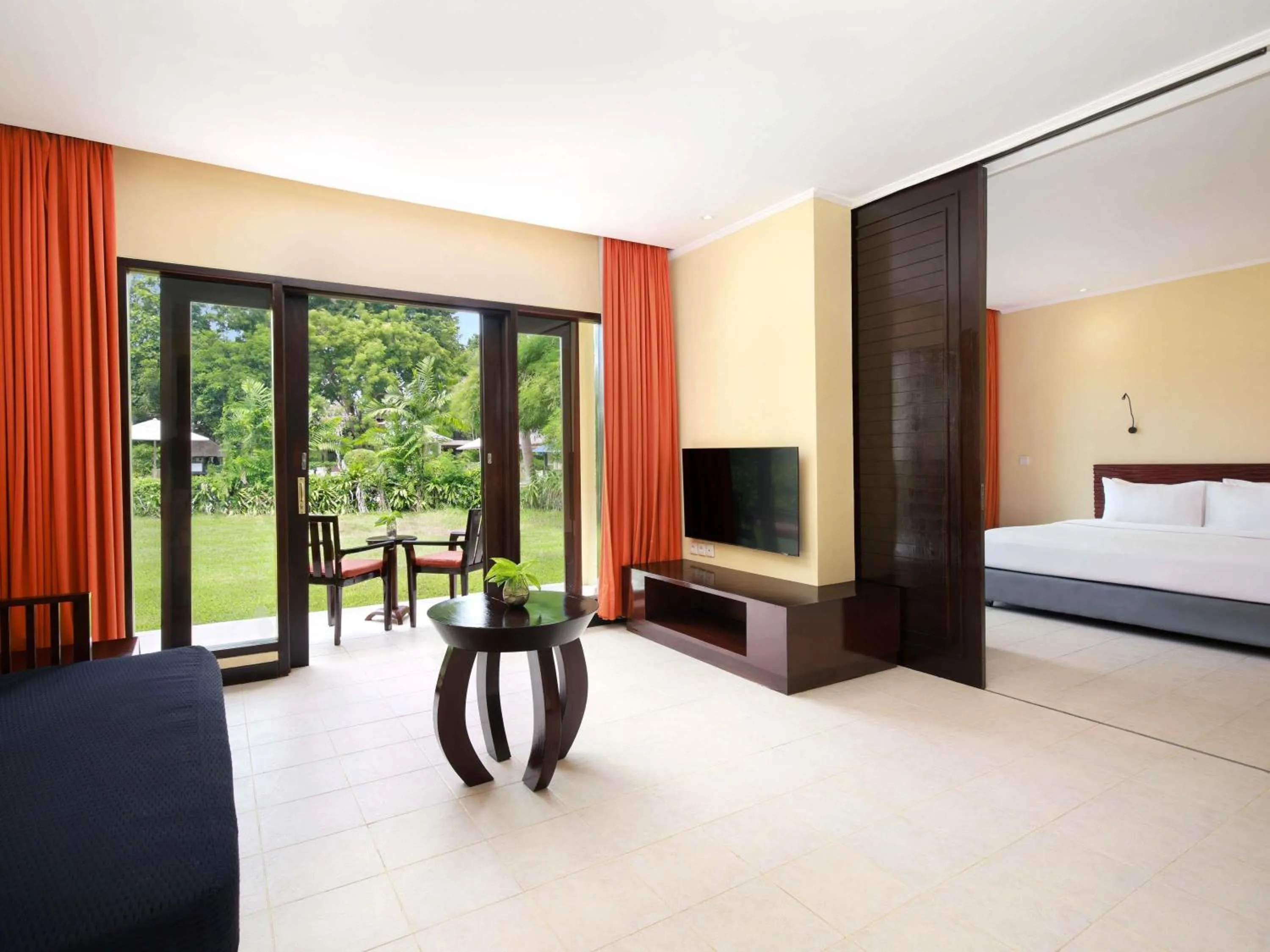 Family King Room in Mercure Resort Sanur