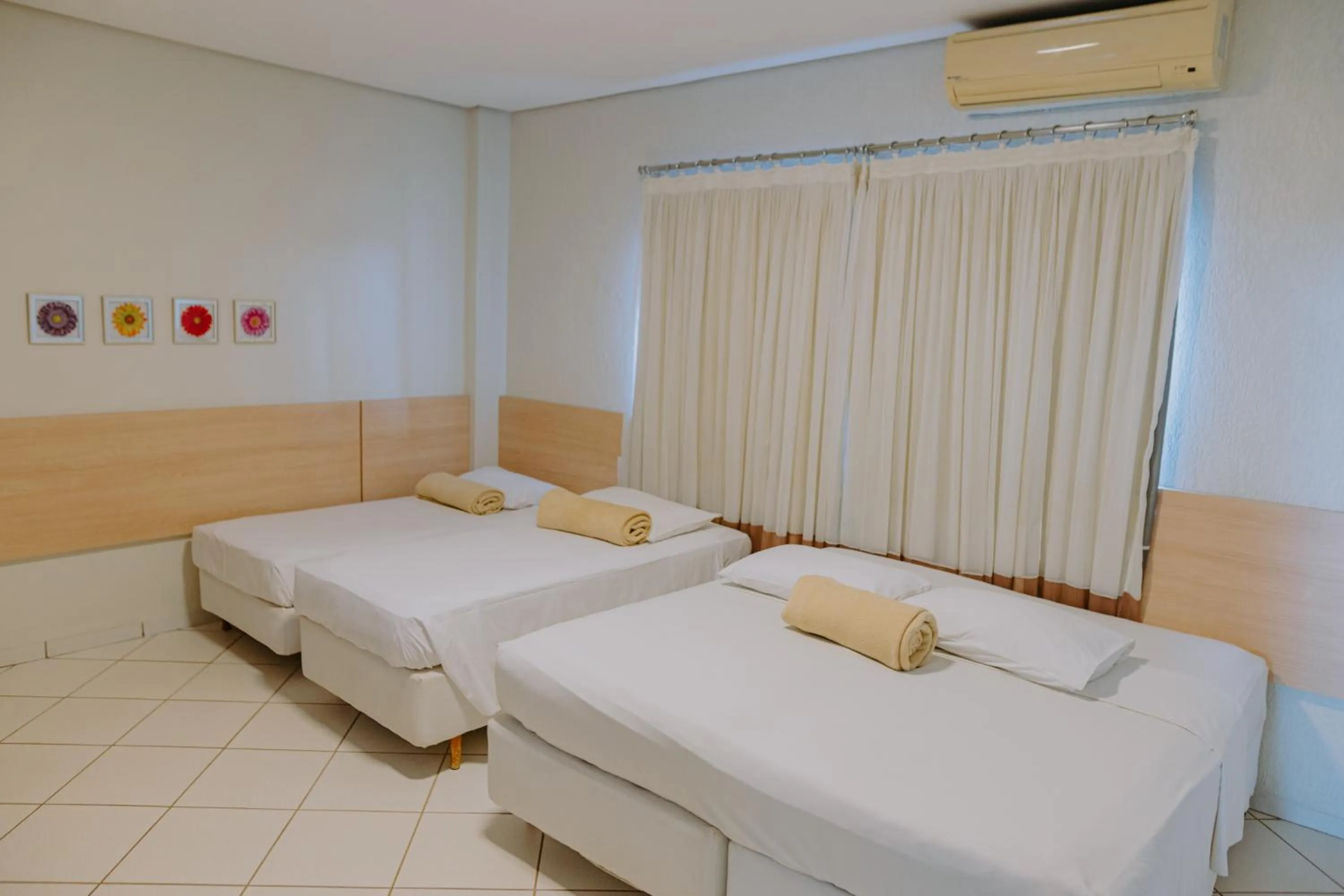 Deluxe Quadruple Room in Lago Da Palma