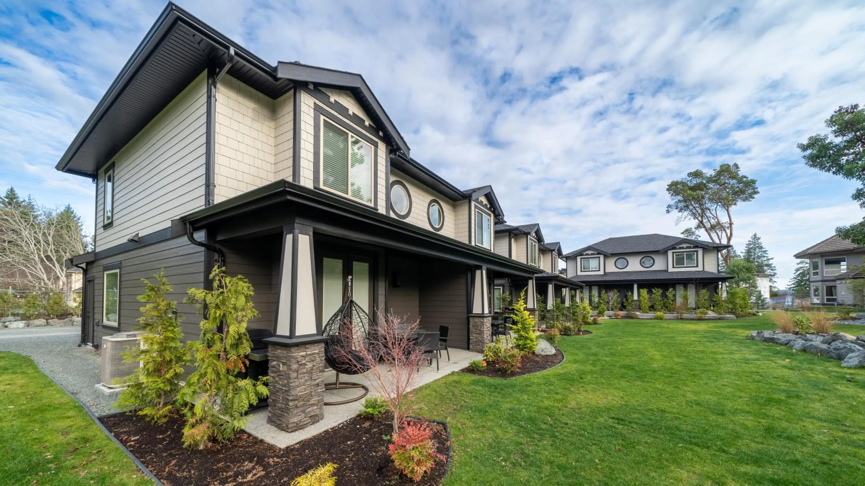 Two-Bedroom Townhouse in Sunrise Ridge Waterfront Resort