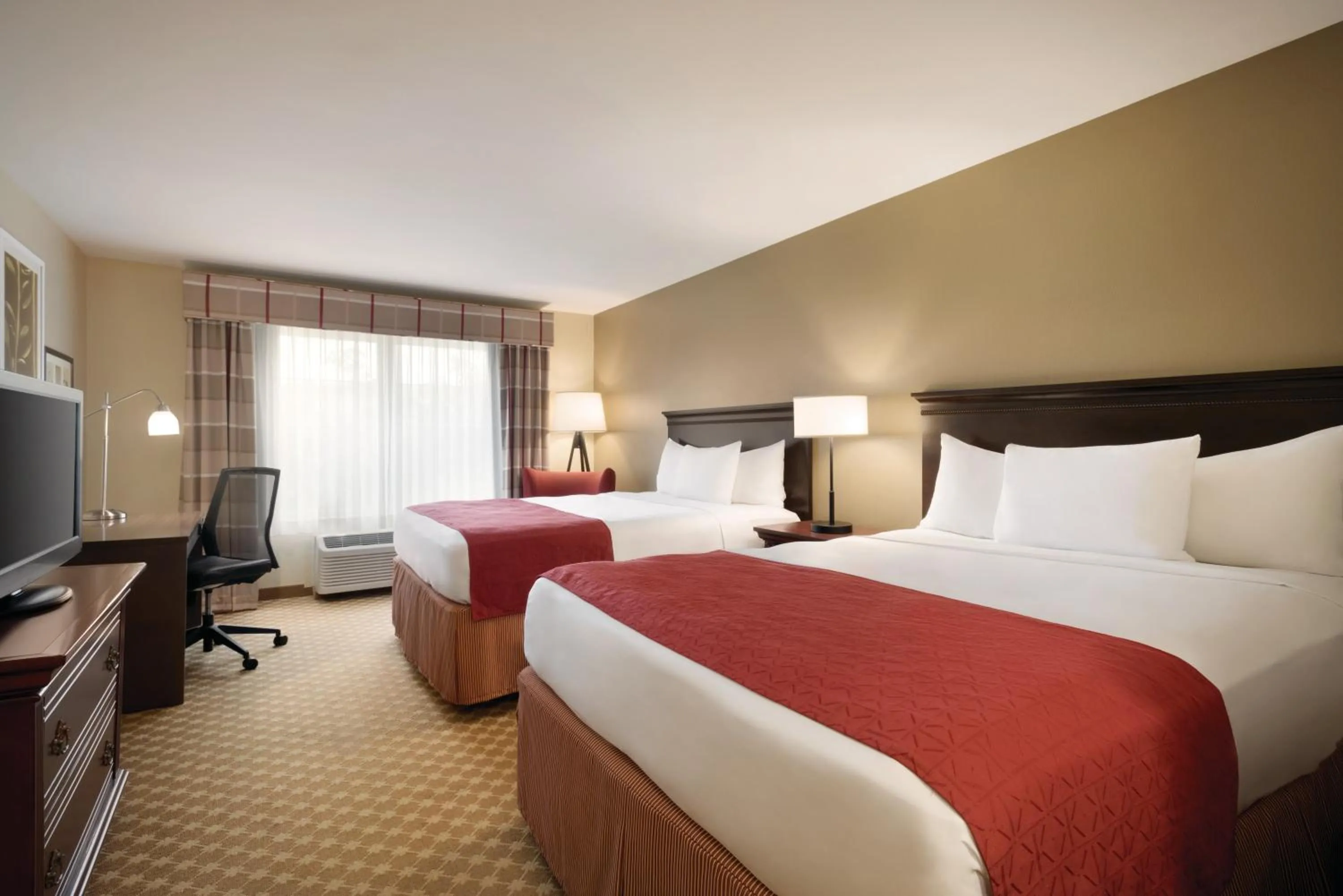 Queen Room with Two Queen Beds - Disability Access in Country Inn & Suites by Radisson, Des Moines West, IA