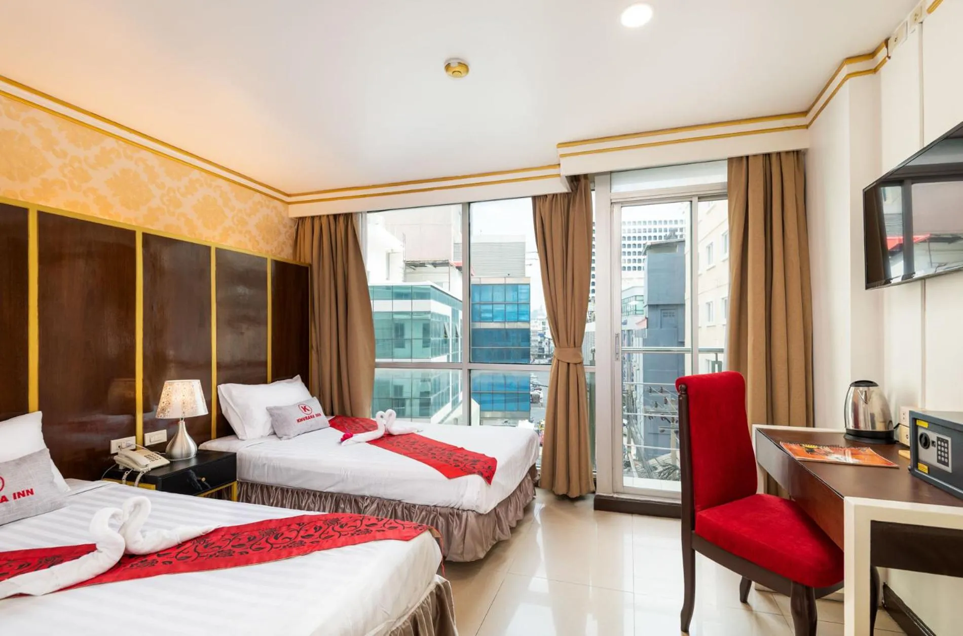 Deluxe Twin Room in Khurana Inn