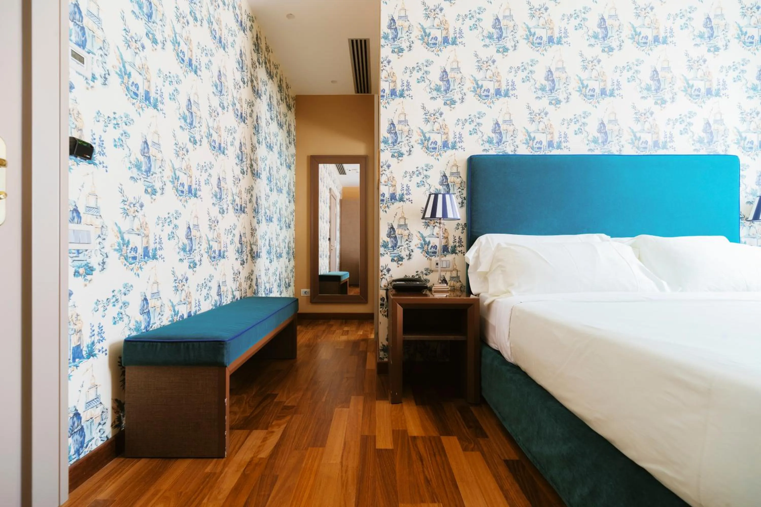 Deluxe Room - single occupancy in Hotel Miramare