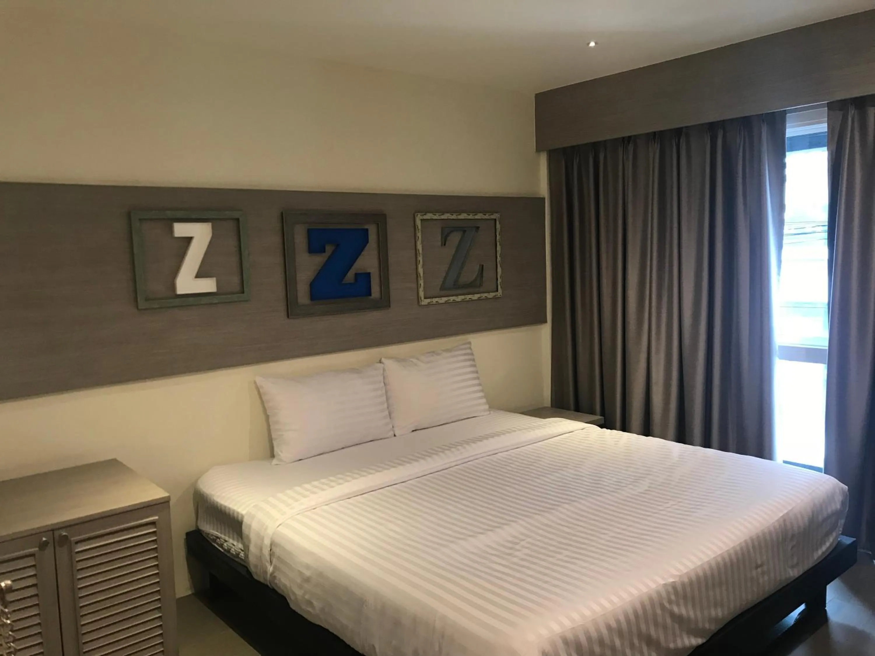 Double Room with Shared Bathroom in Lazy Sunday hostel