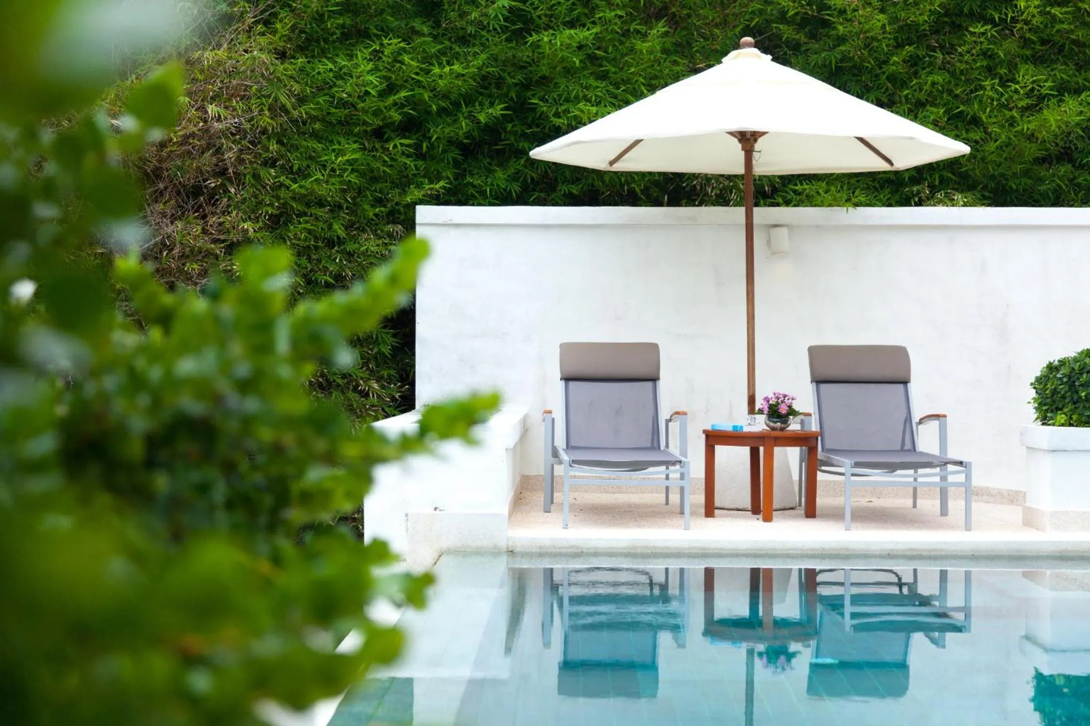 Grand Pool Suite with partial Seaview in The Racha