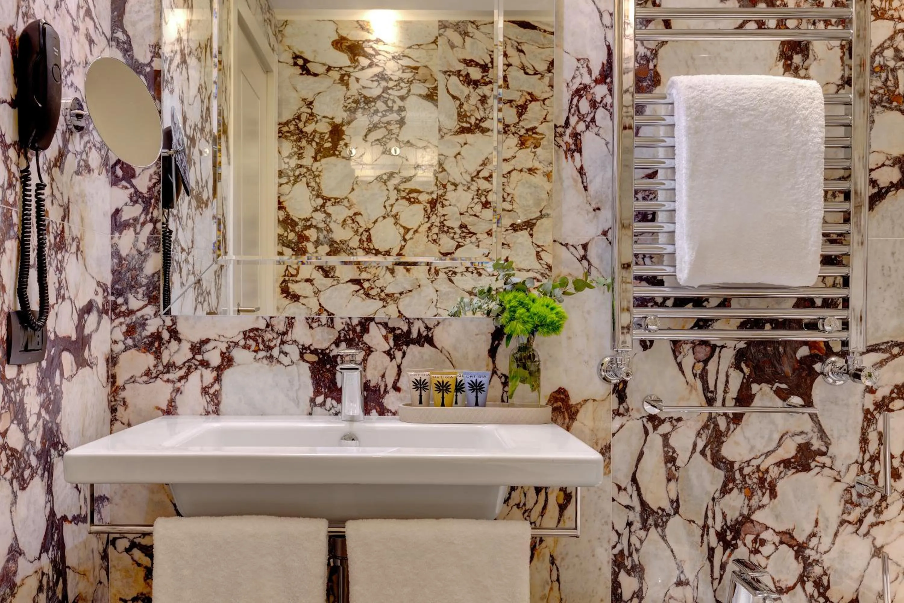 King Executive Suite in Singer Palace Hotel Roma