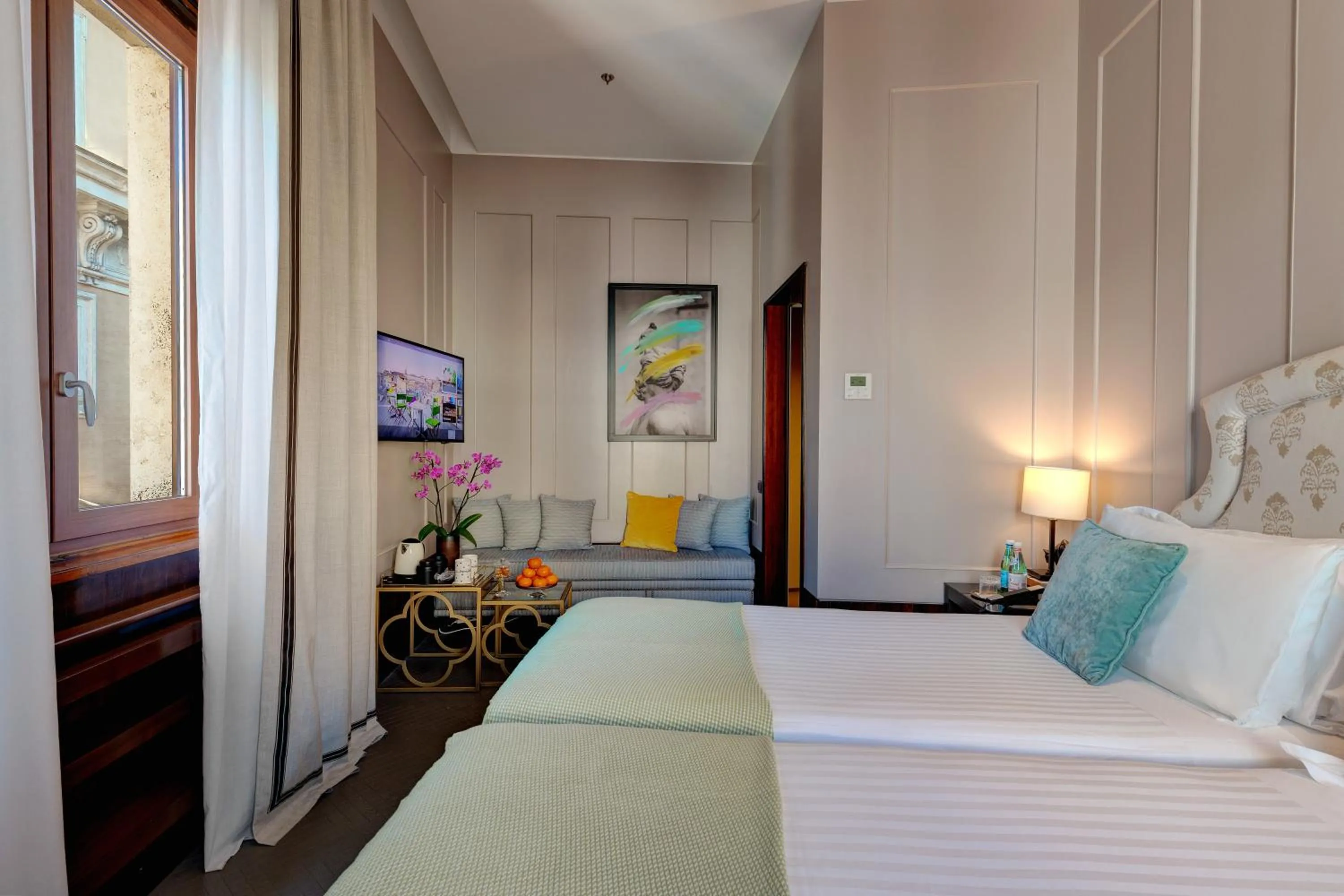 King Deluxe Double Room in Singer Palace Hotel Roma