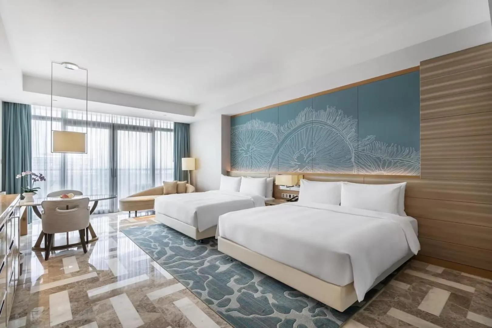 Super King Ocean Room（Maximum 4 adults accommodations+Unlimited free entry to Water park & Lost Chamber during the stay） in Atlantis Sanya