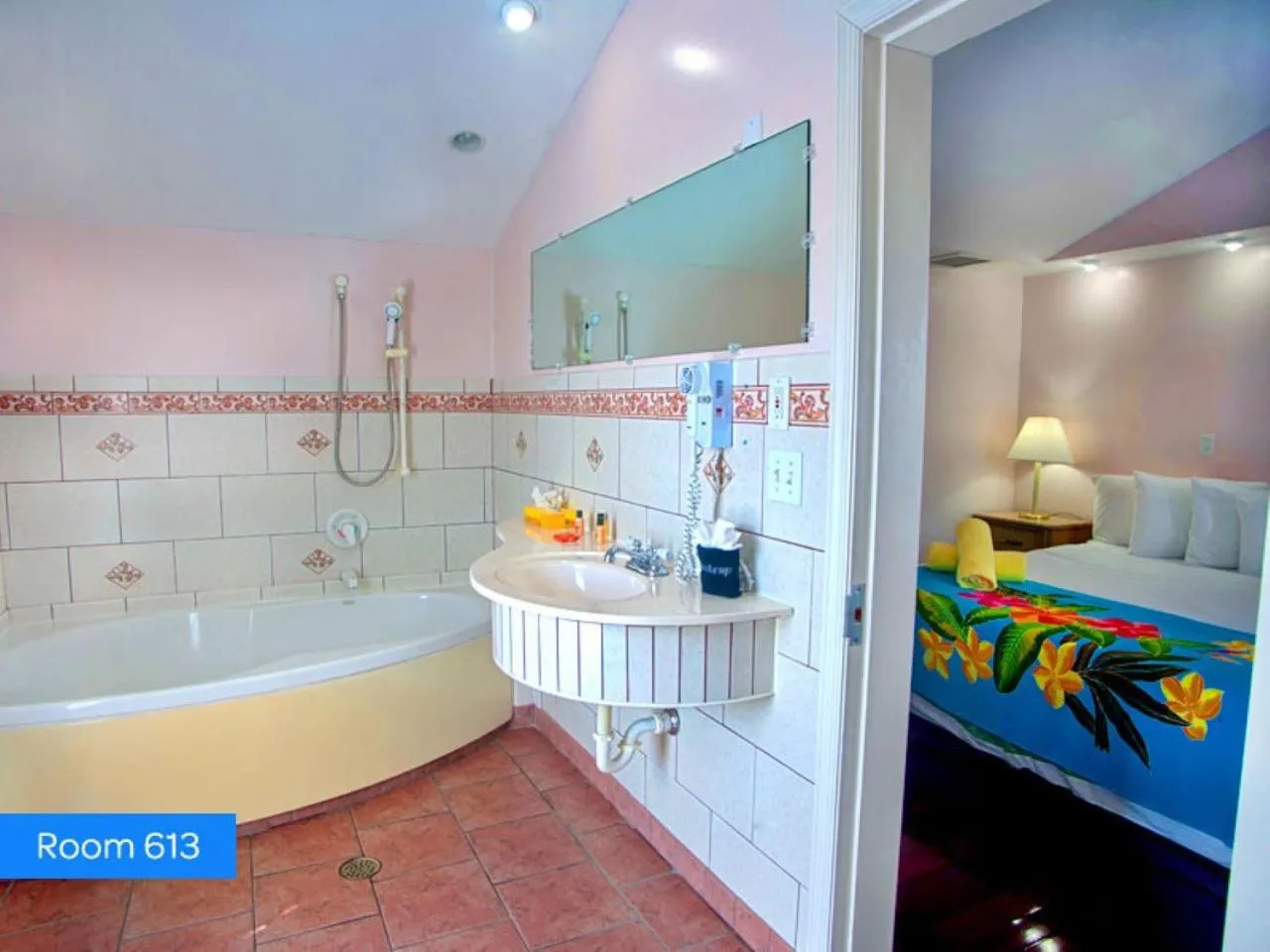 Queen Suite in Ibis Bay Resort