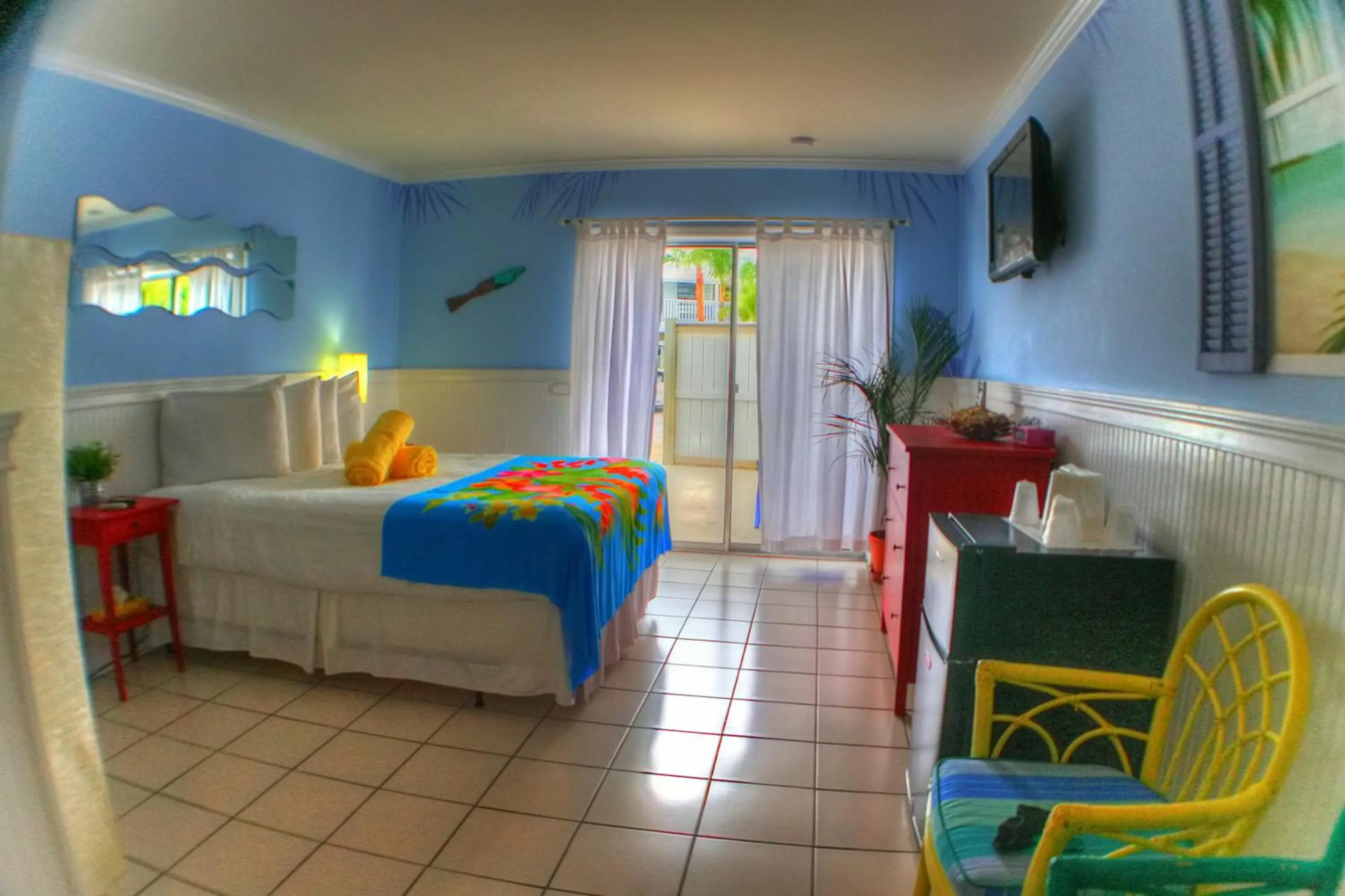 Queen Room - Disability Access in Ibis Bay Resort