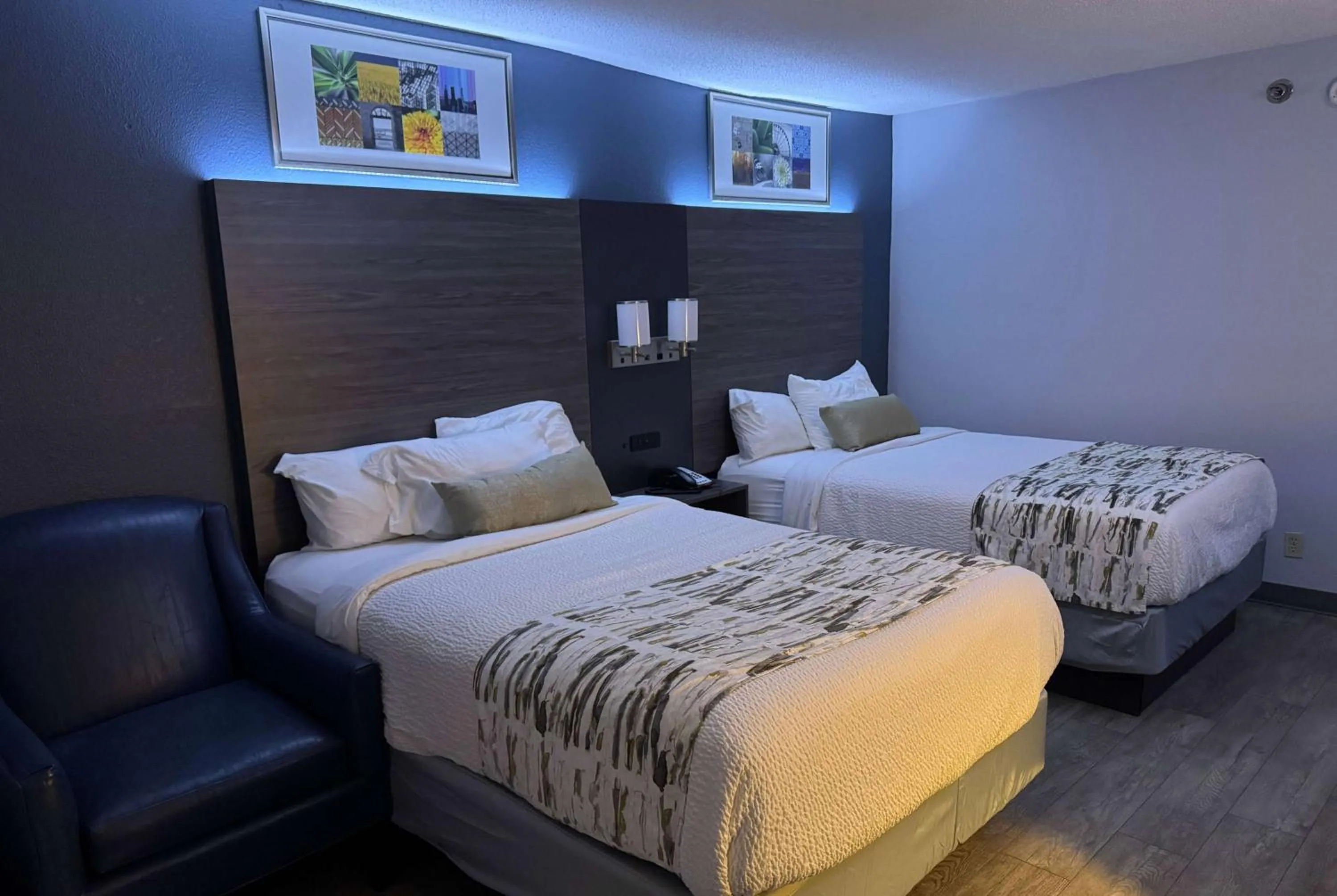 Double Room with Two Double Beds - Non-Smoking in Baymont by Wyndham Dayton North