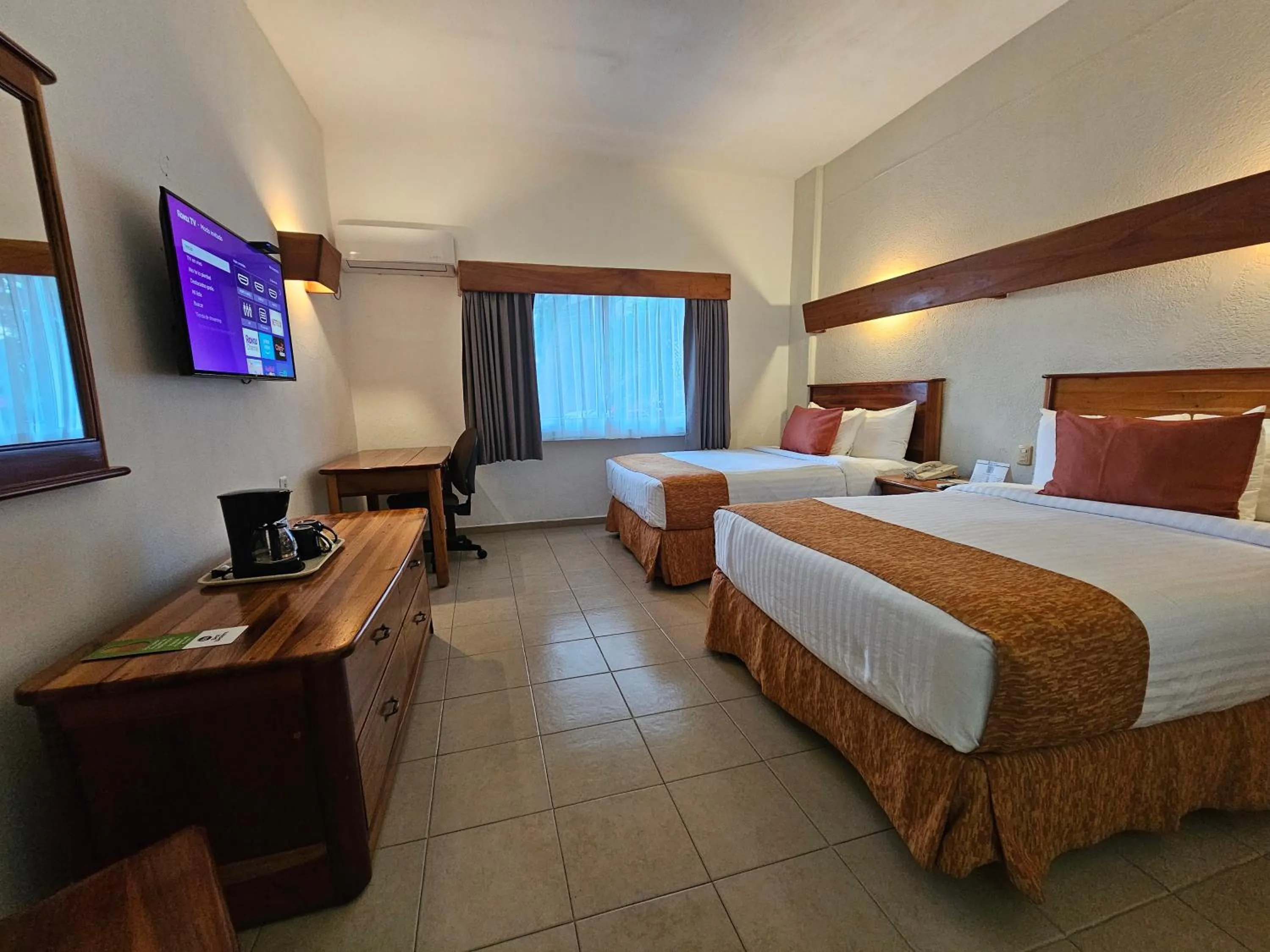 Quadruple Room with Two Double Beds - single occupancy - Non-Smoking in Best Western Riviera Tuxpan