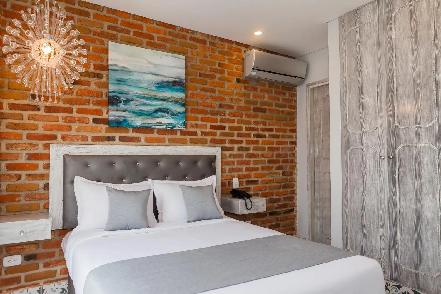 Superior Double Room - single occupancy in Hotel Boutique ADAZ