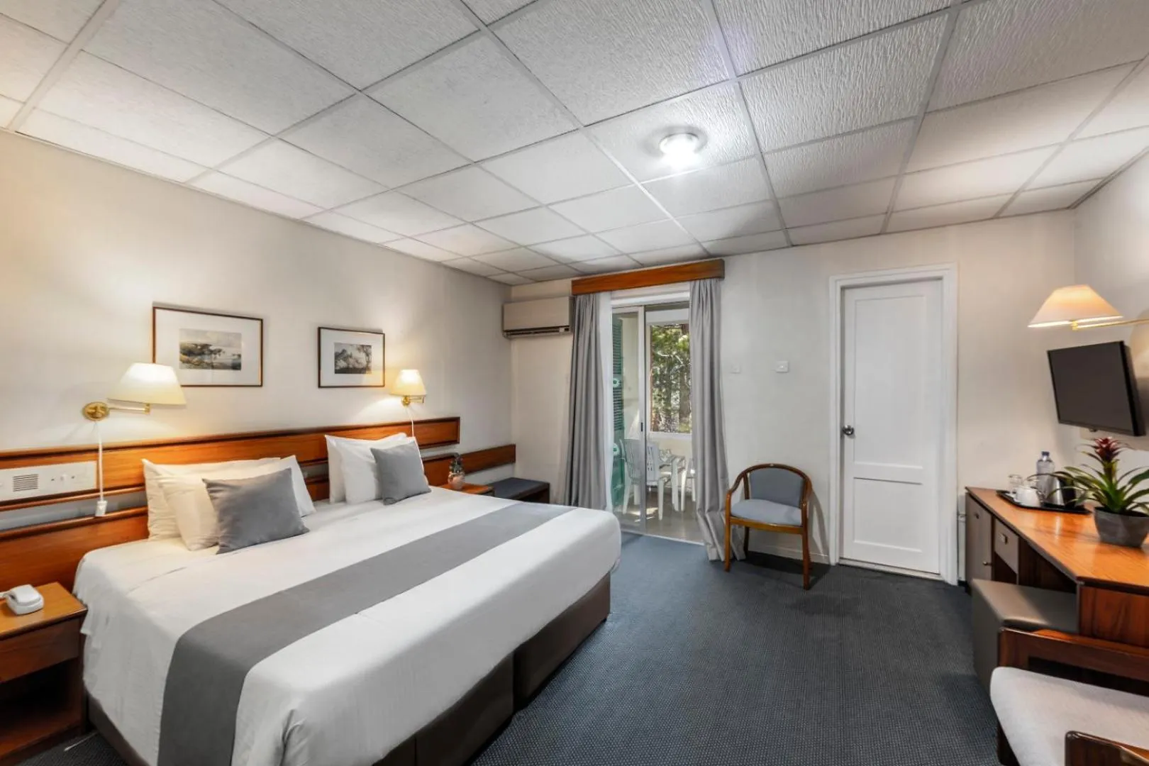 Standard Double Room in Forest Park Hotel