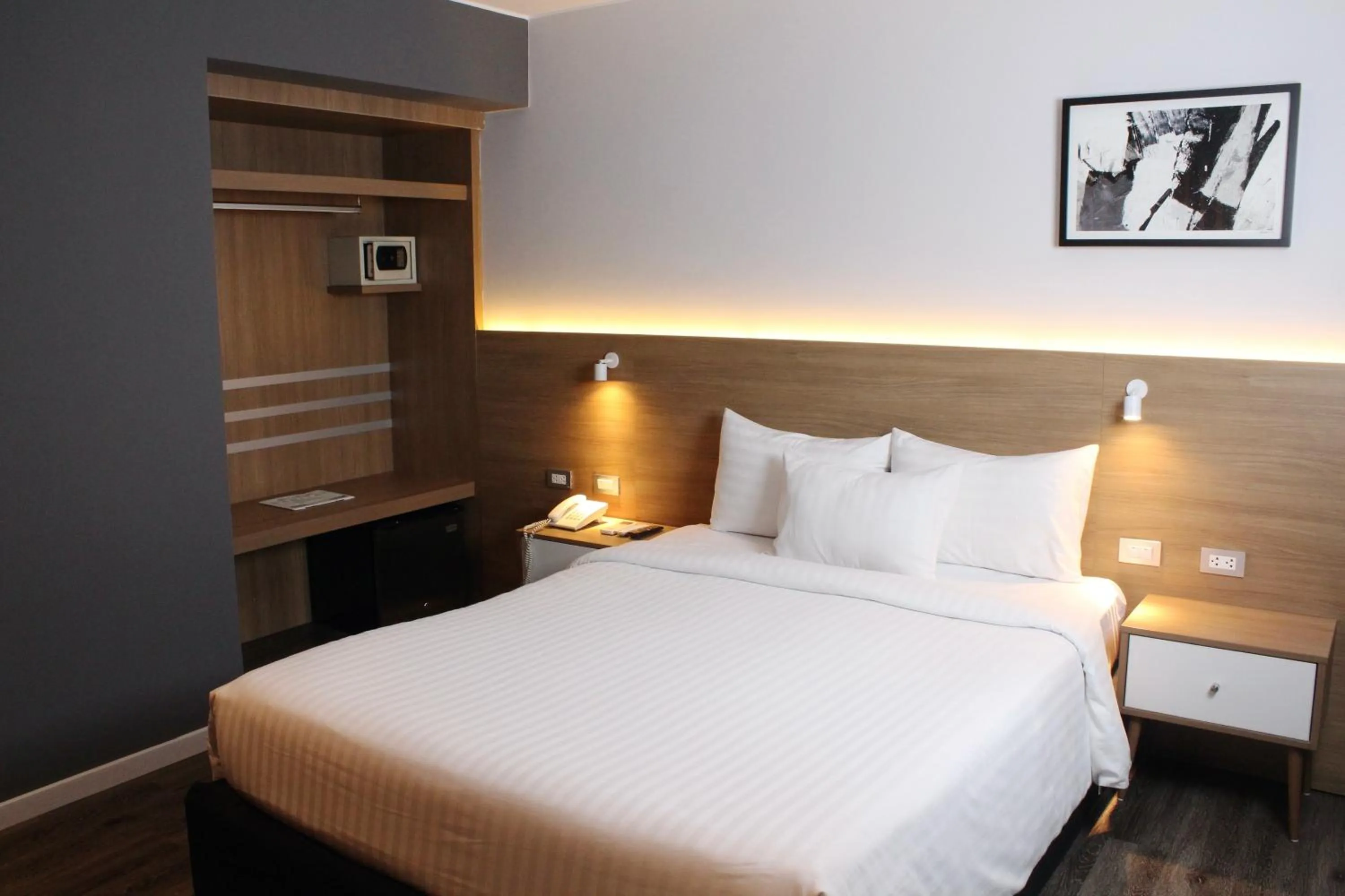 Single Room in Habitat Hotel