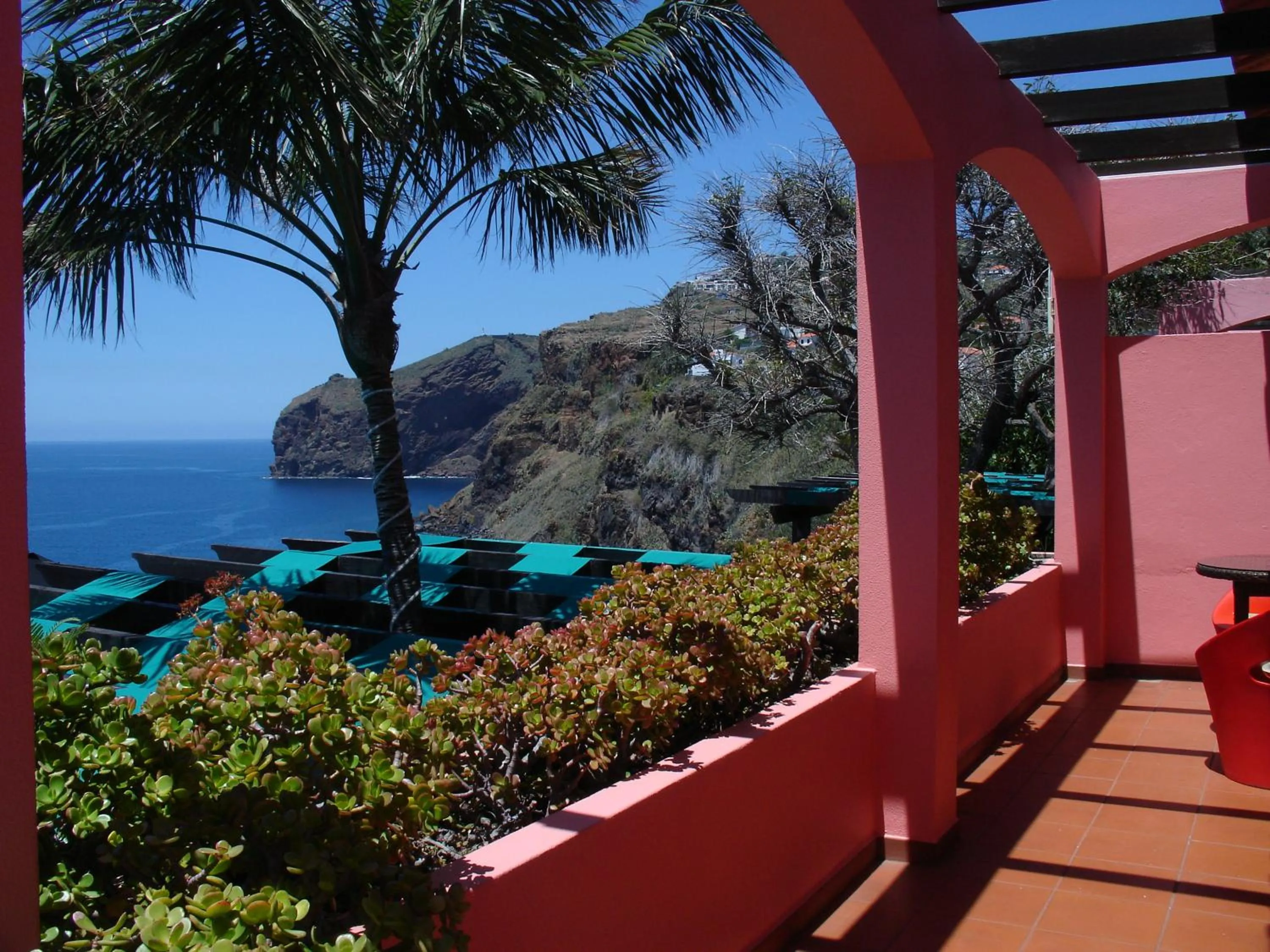 Twin Room with Sea View - single occupancy in Inn & Art Madeira