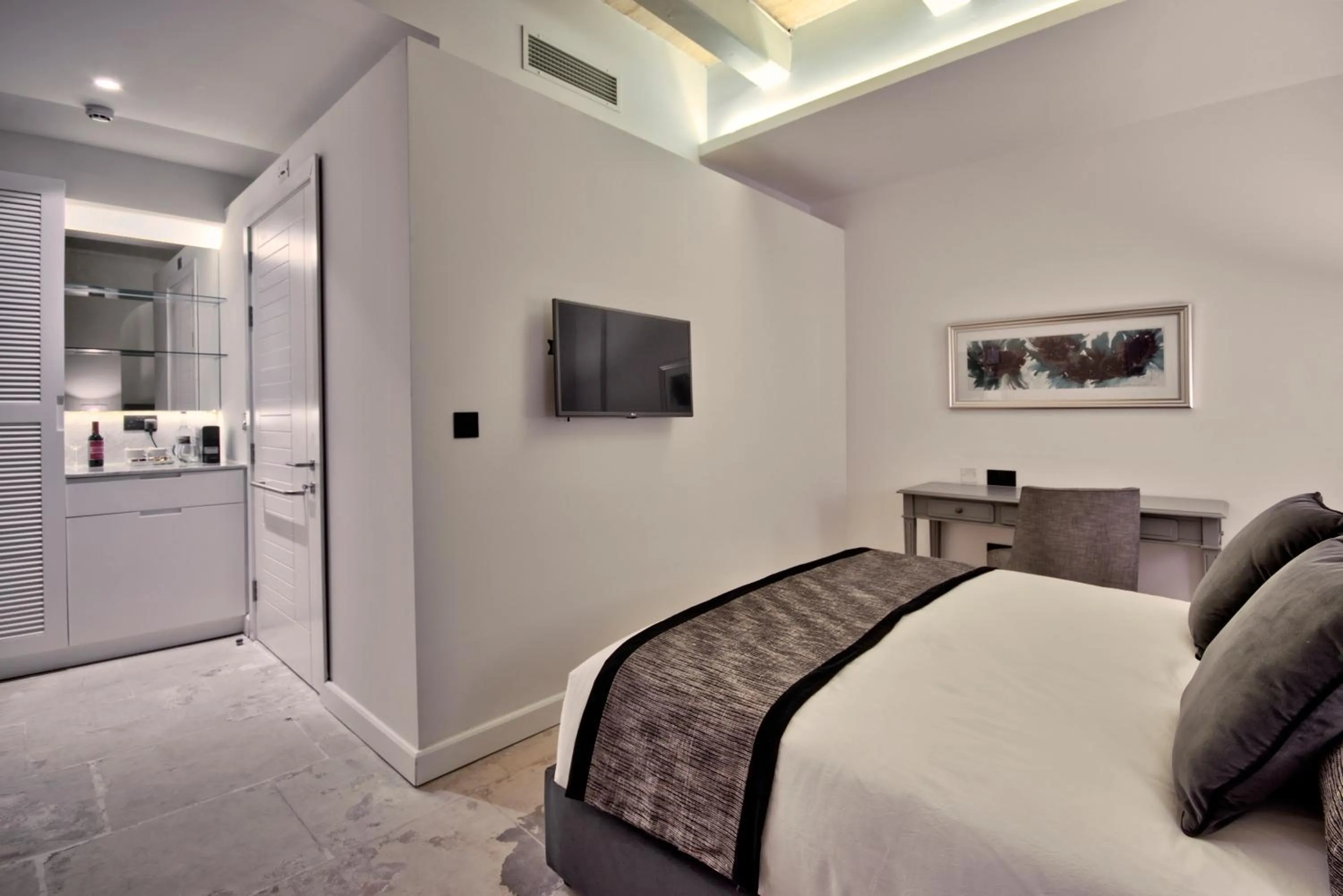 Double Room - Disability Access in 66 Saint Paul's & Spa