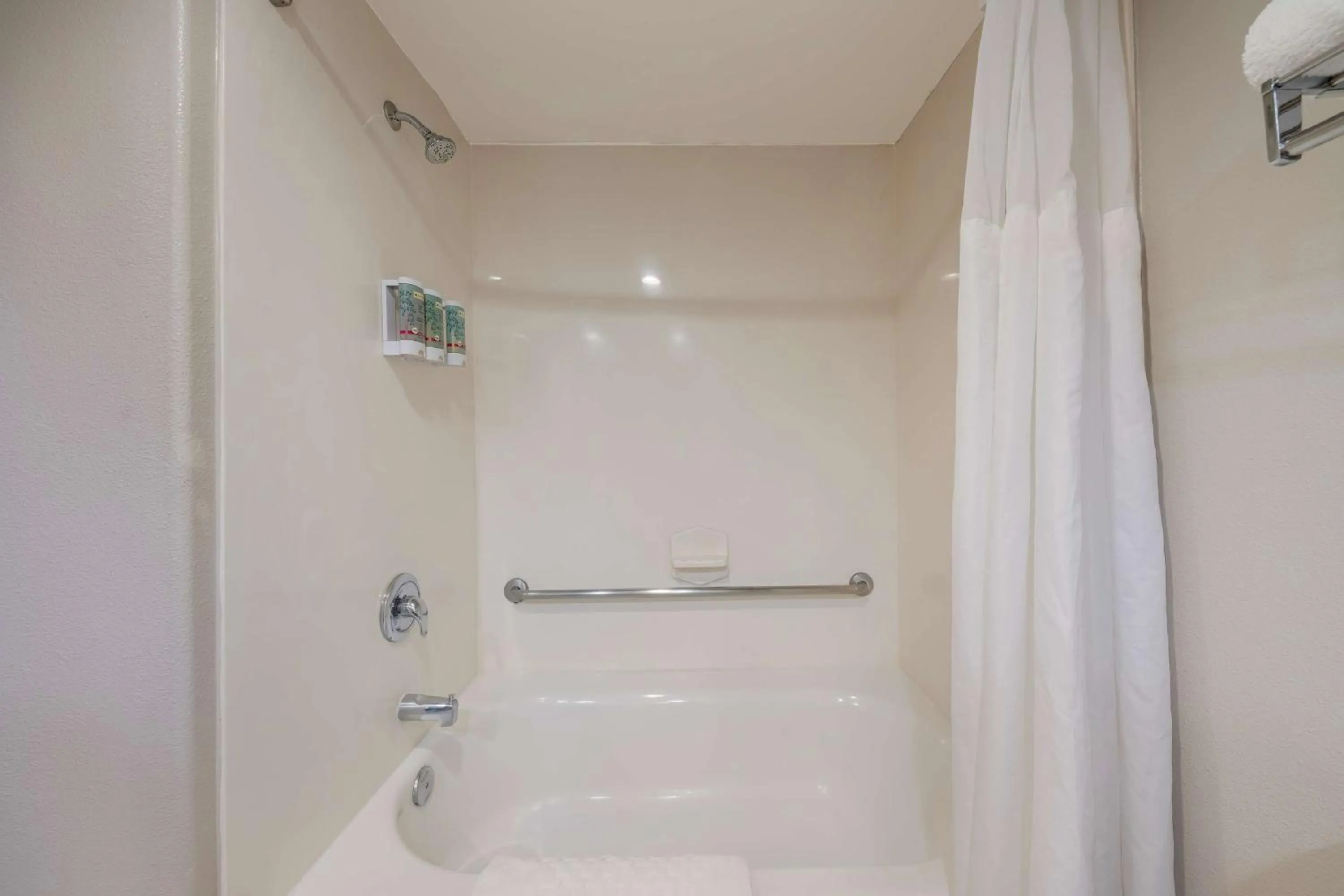 King Room - Non-Smoking in Best Western Lanai Garden Inn & Suites