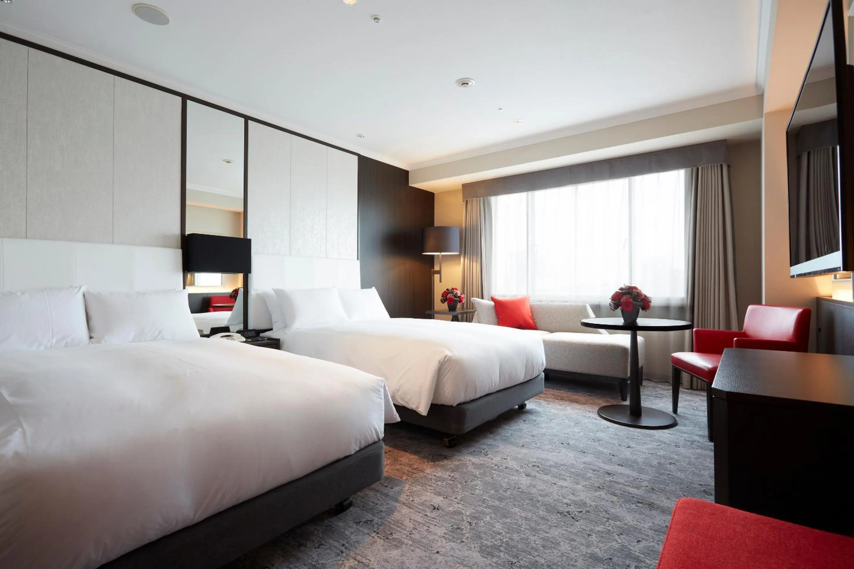 Executive Floor Twin Room with Separate Bathroom - Non-Smoking in Nagoya Tokyu Hotel