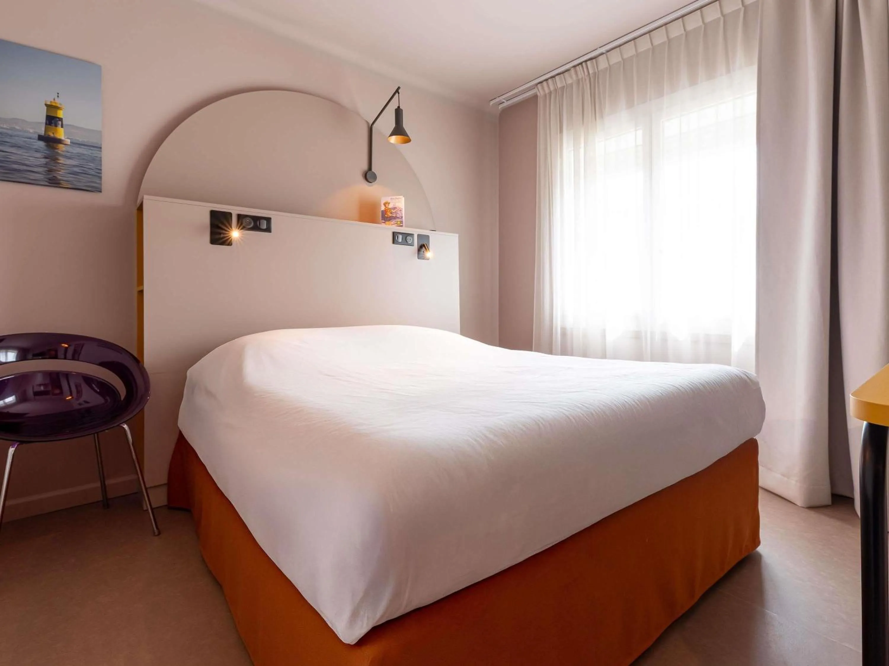 Single Room in ibis Styles Marseille Centre Prado Place Castellane