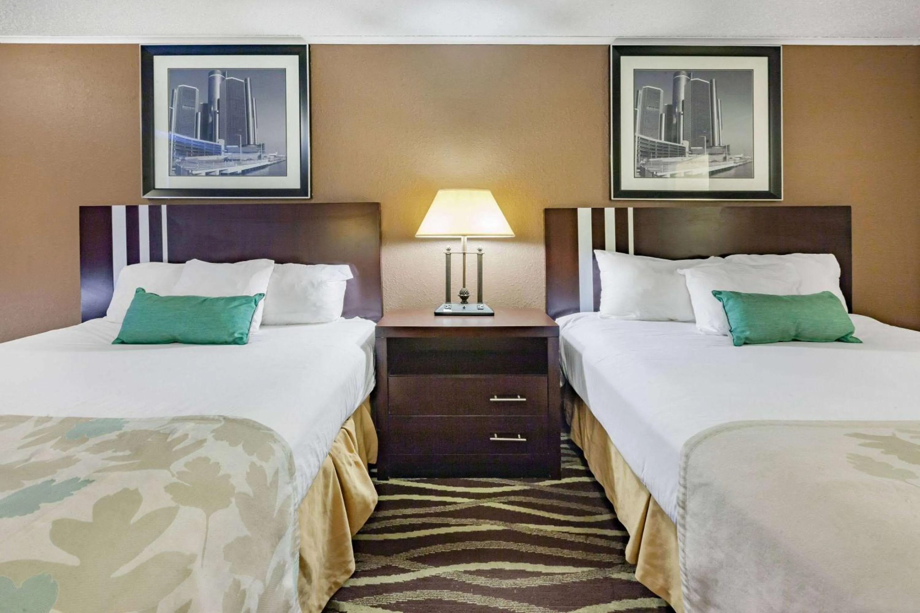 Deluxe Efficiency Room with Two Queen Beds - Non-Smoking in Travelodge by Wyndham Monroe