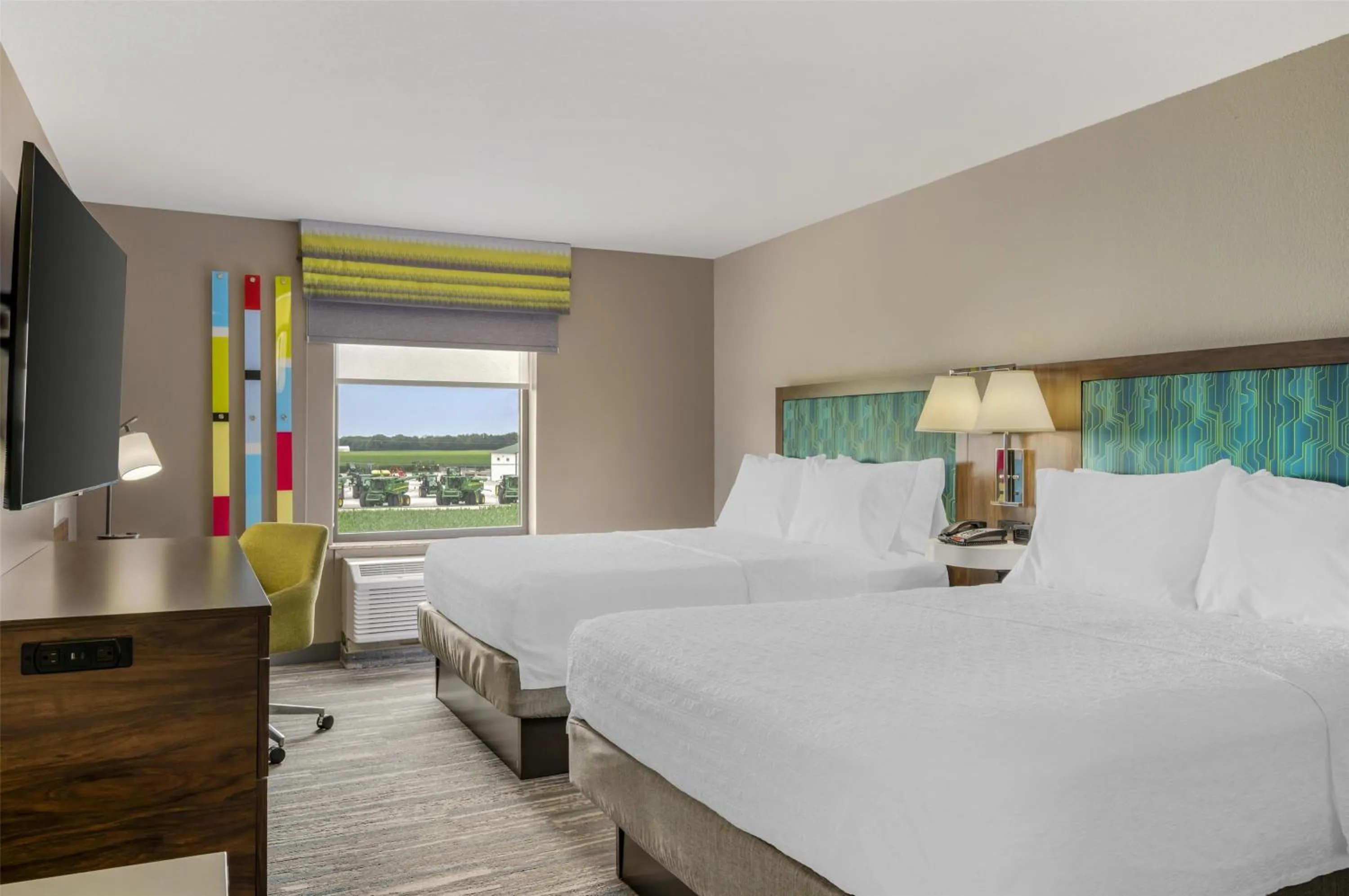 Queen Room with Two Queen Beds - Hearing Access/Non-Smoking in Hampton Inn & Suites Crawfordsville