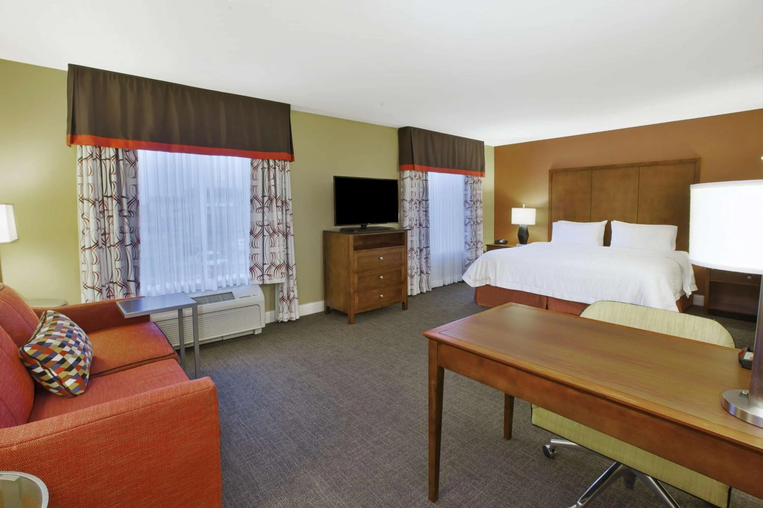 King Studio Suite with Sofa Bed - Hearing Access/Non-Smoking in Hampton Inn & Suites Wichita-Northeast
