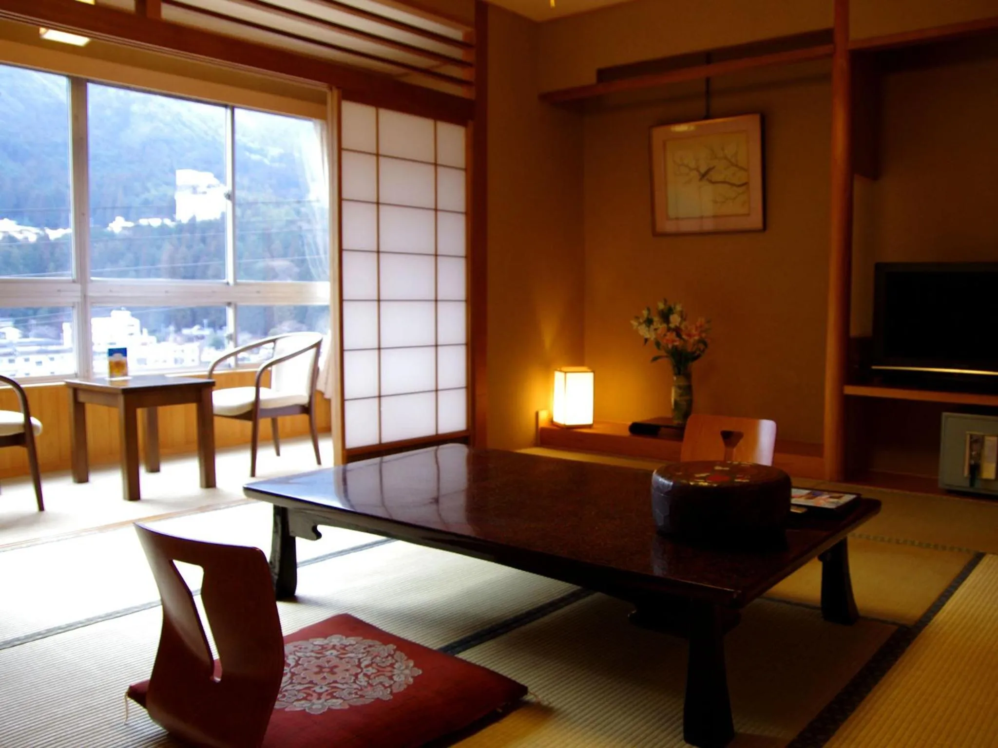 Japanese-Style Room with Shared Bathroom in Gero Onsen Fugaku