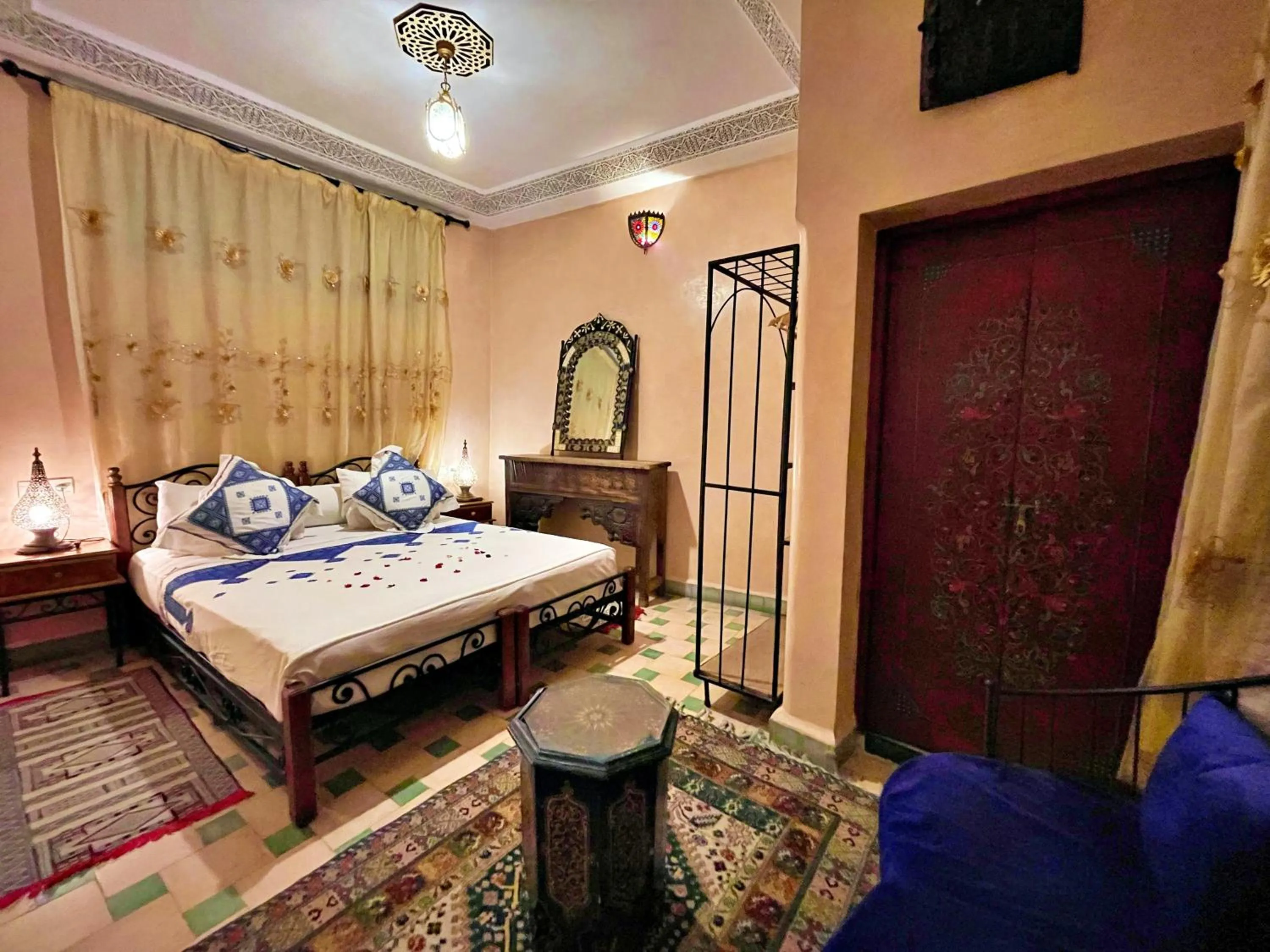 Superior Room Sophia - single occupancy in Riad Dar Guennoun - Luxury Suites in the Heart of Fes