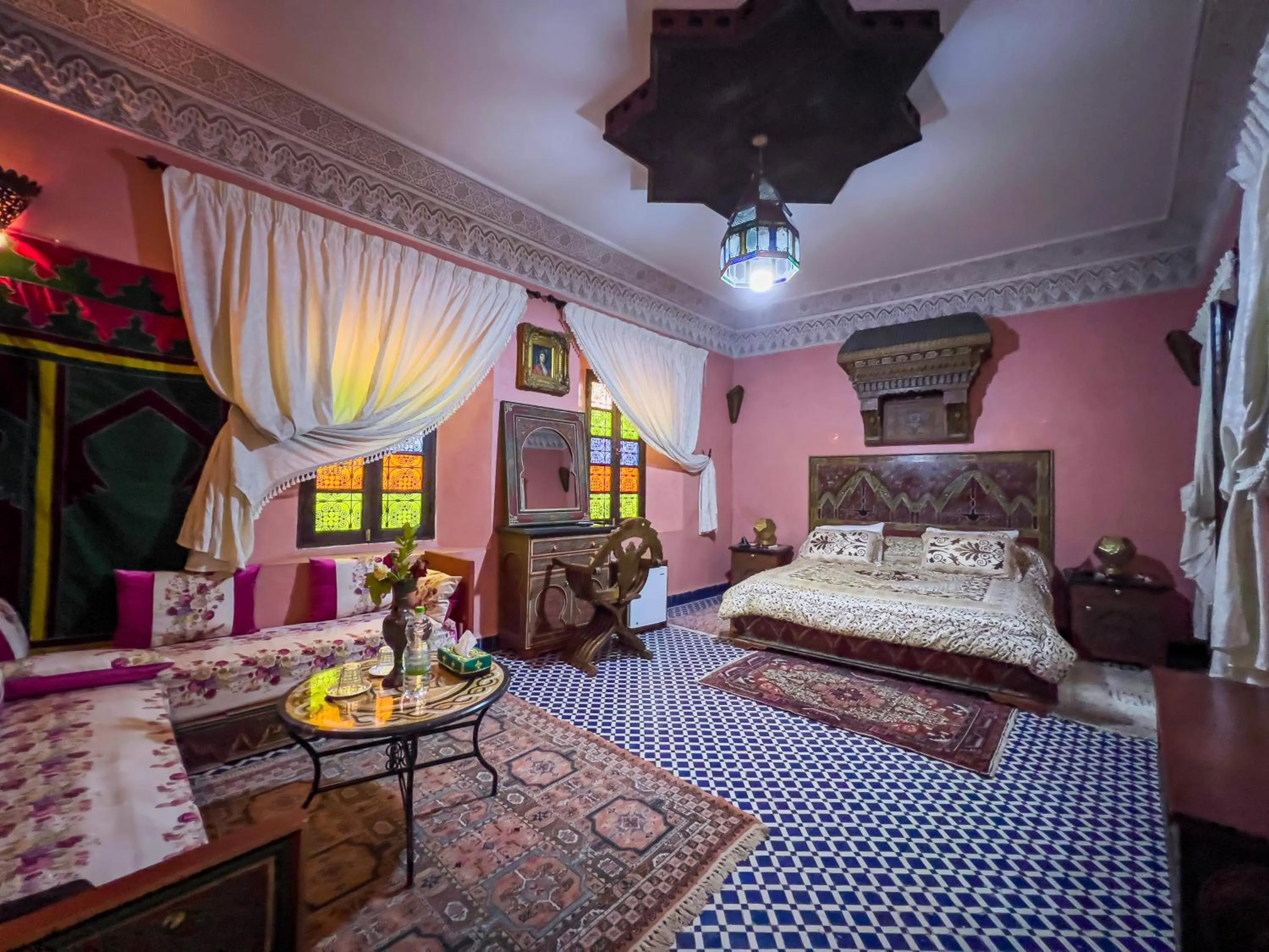 Suite Royal Juliet - single occupancy in Riad Dar Guennoun - Luxury Suites in the Heart of Fes