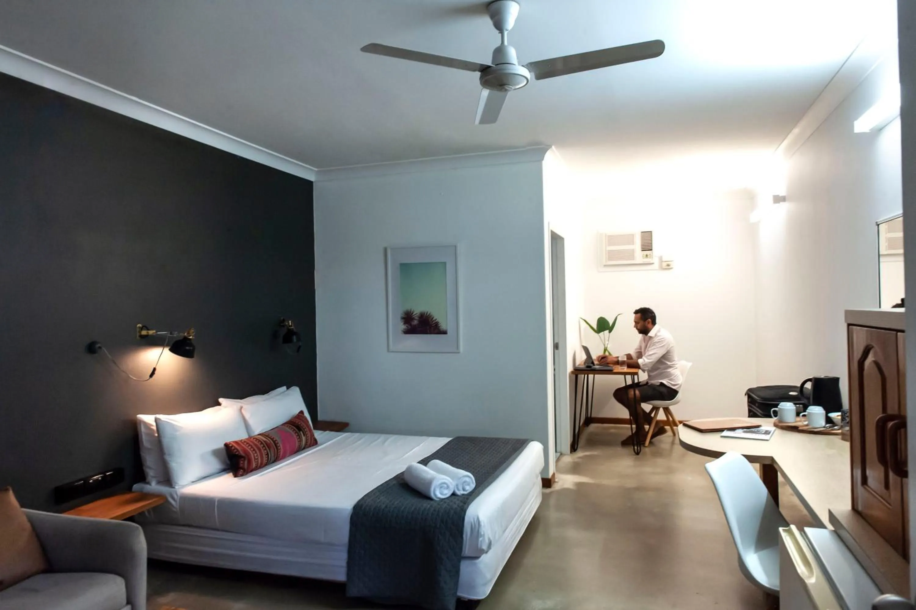 Queen Room in Motel Nomad