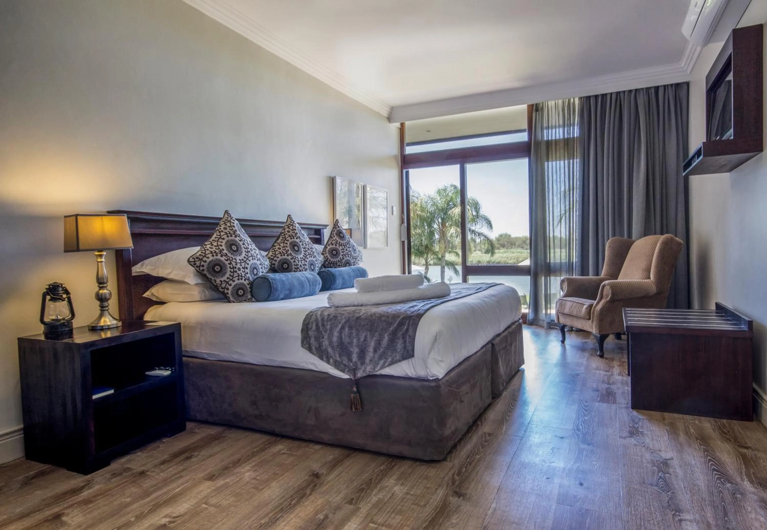 Deluxe Double or Twin Room - single occupancy in River Place Manor