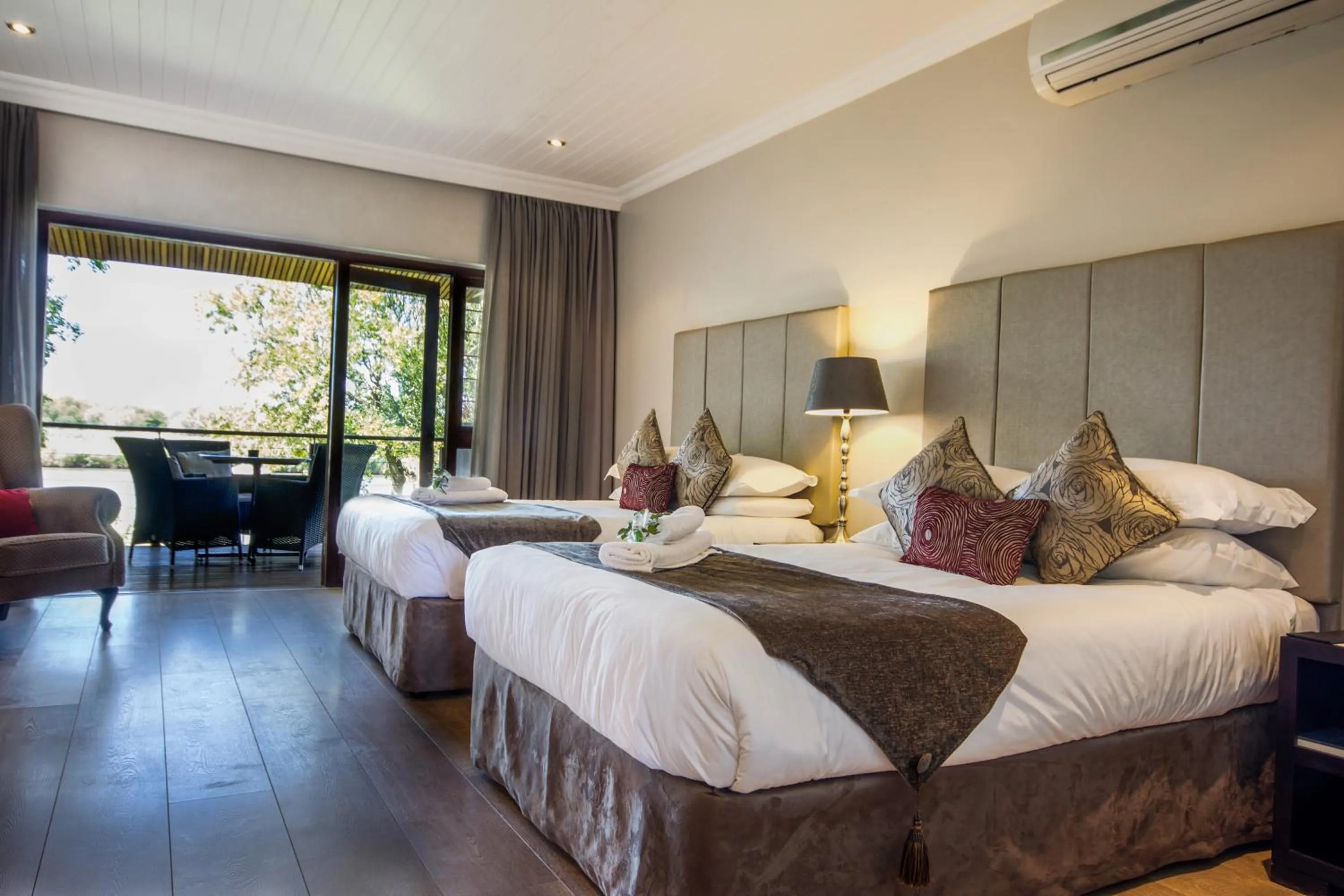 Family Room - single occupancy in River Place Manor