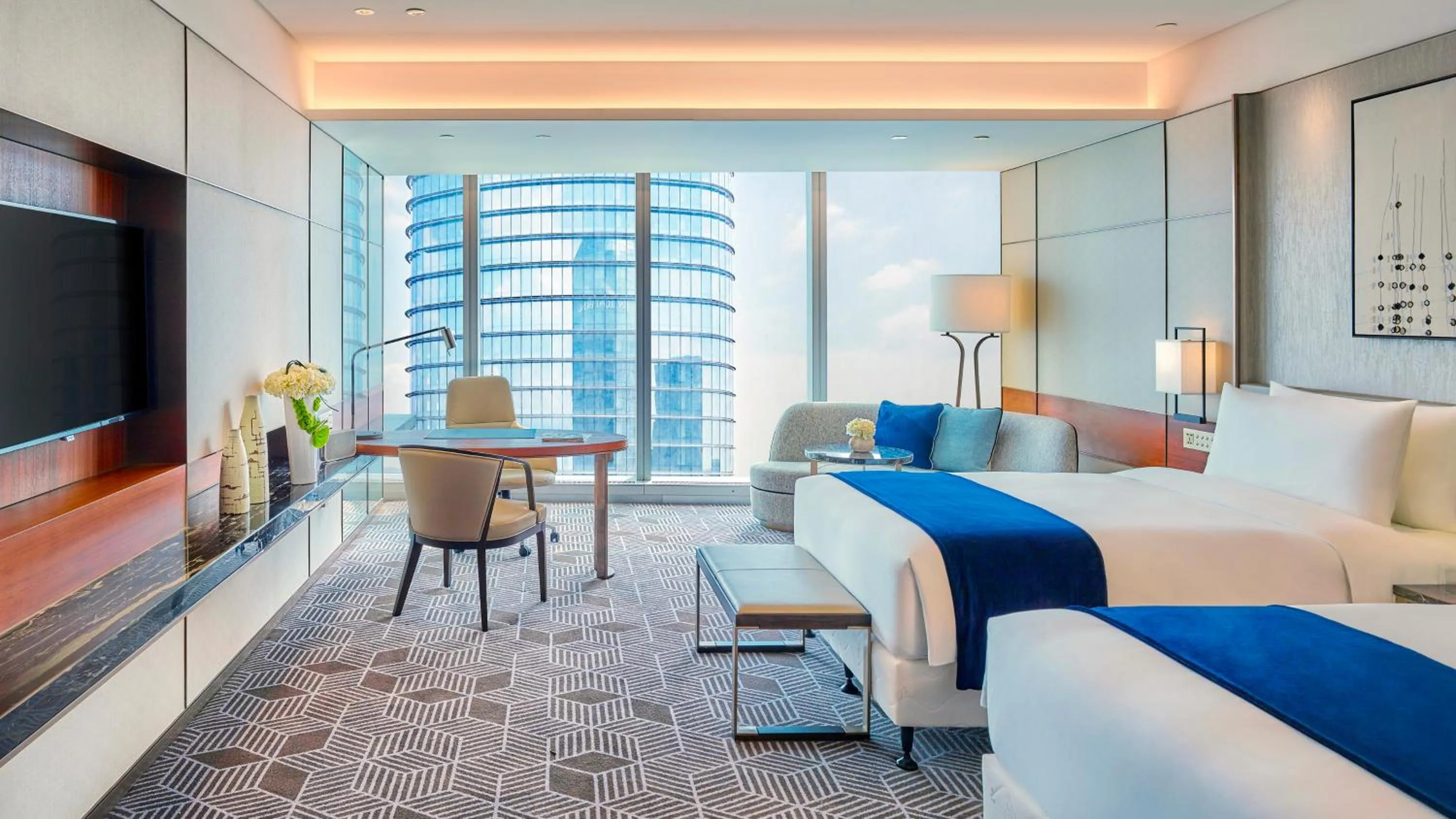Premium Twin Room with City View in InterContinental Guangzhou Exhibition Center by IHG